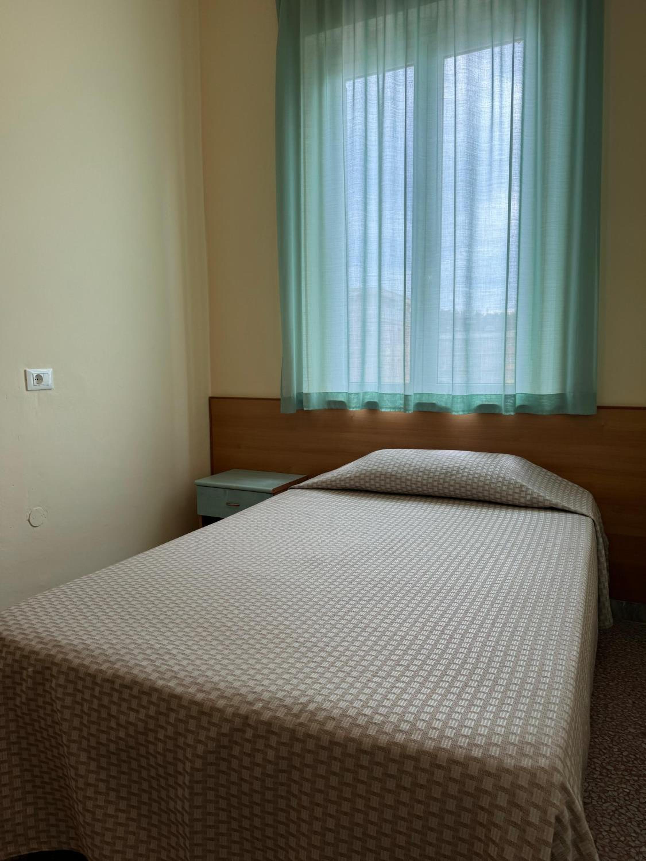 Budget Single Room