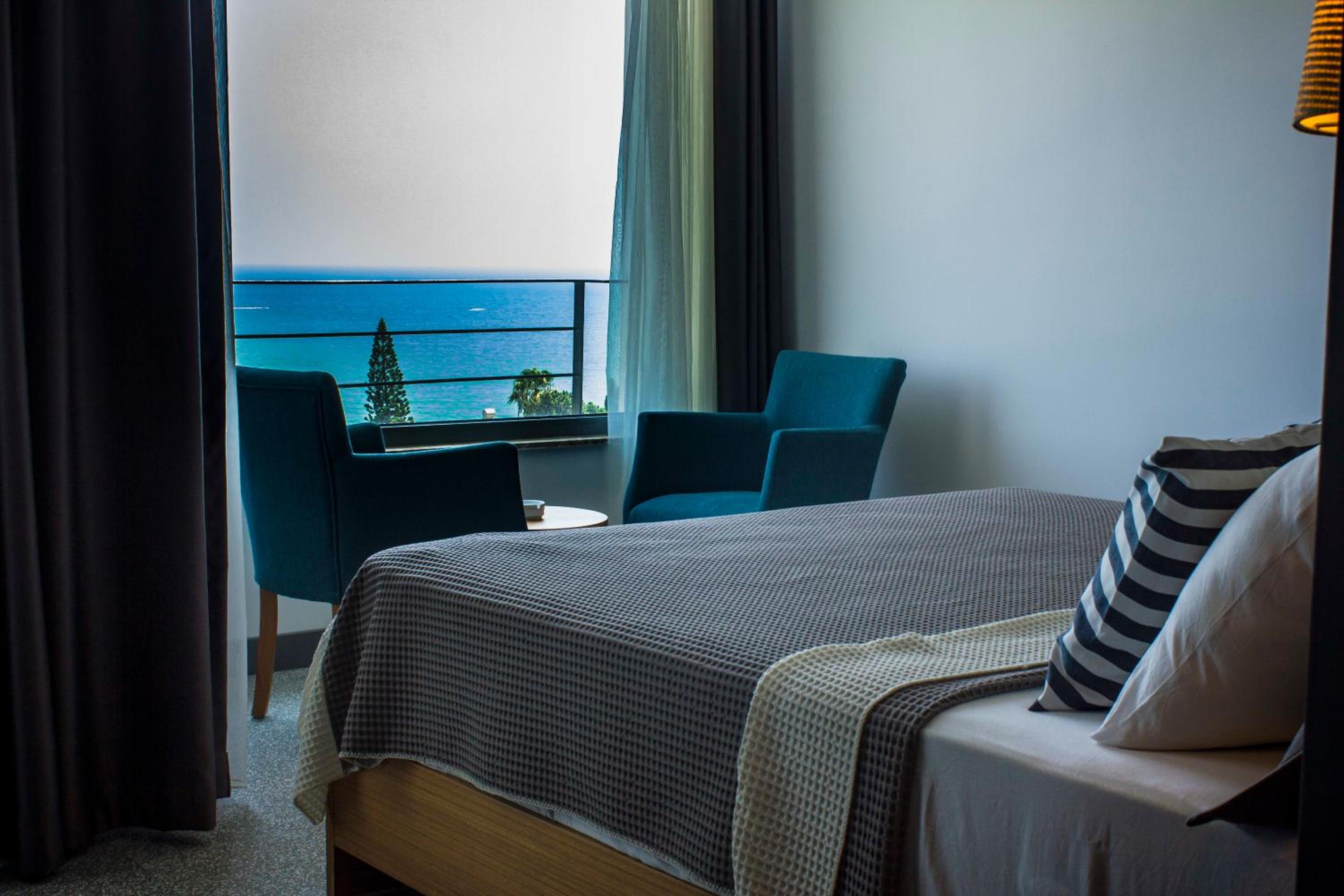 Standard Double Room with Balcony and Sea View photo 2