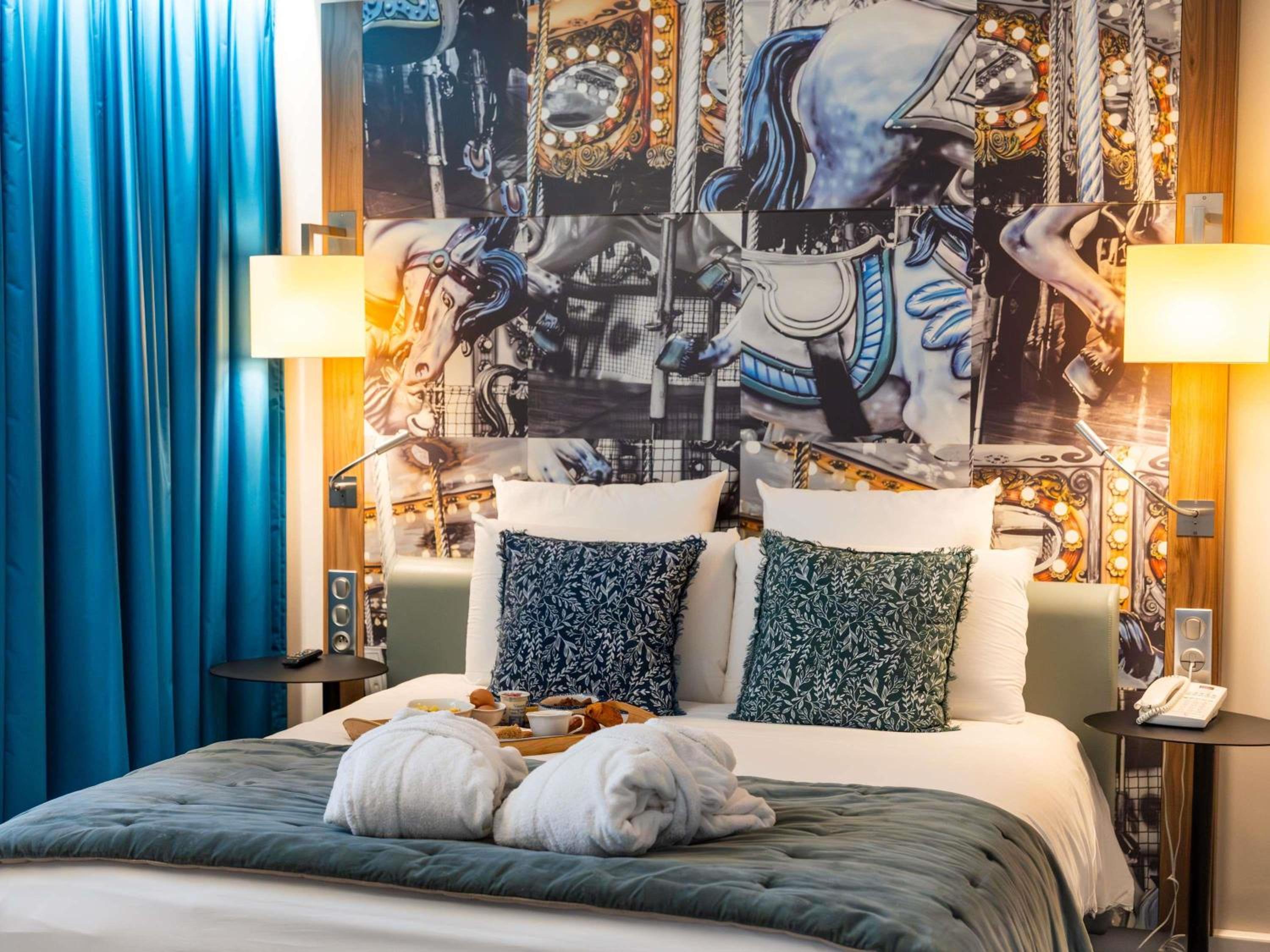 Junior Suite with a Double Bed and a Sofa