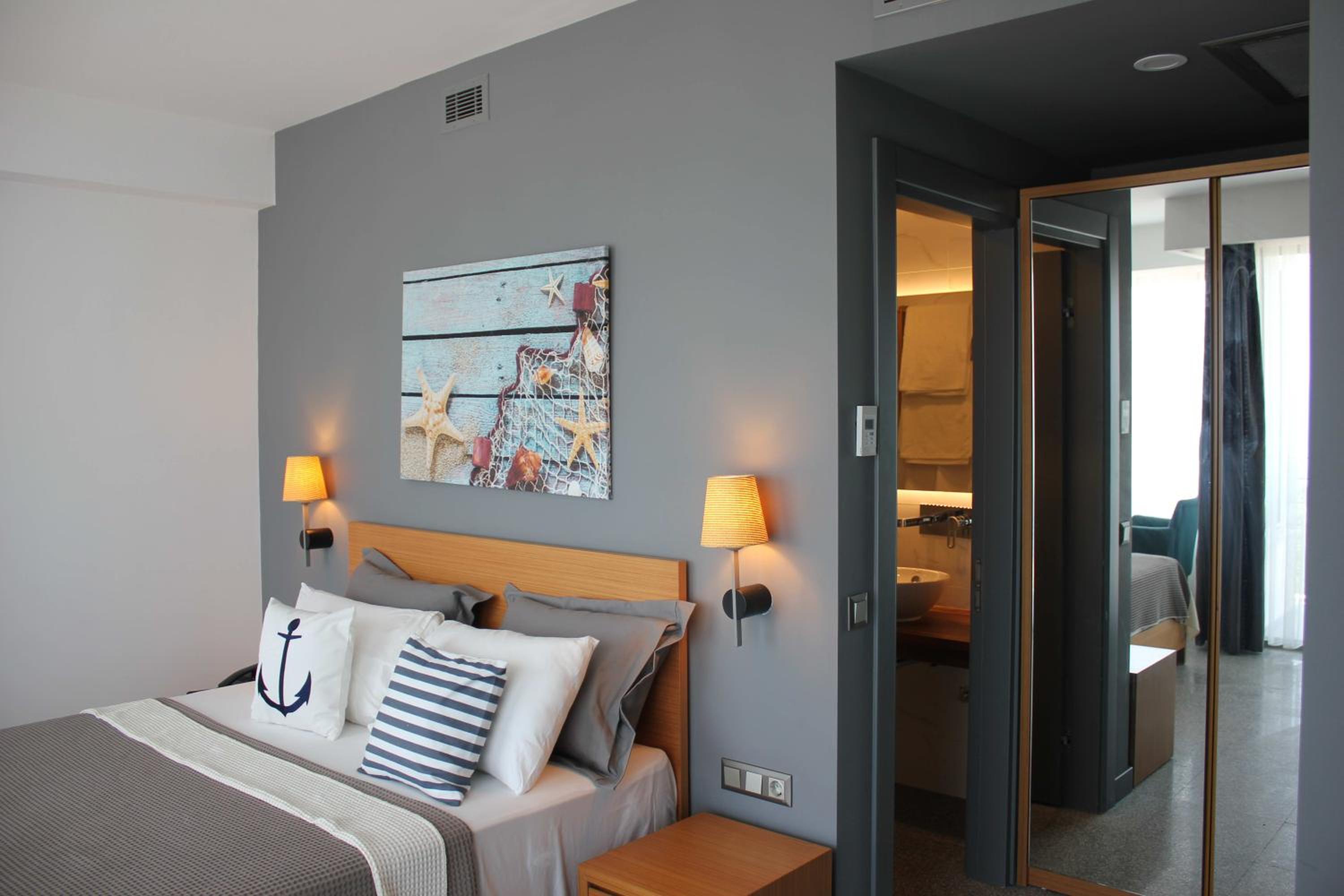 Single Room with Sea View photo 3