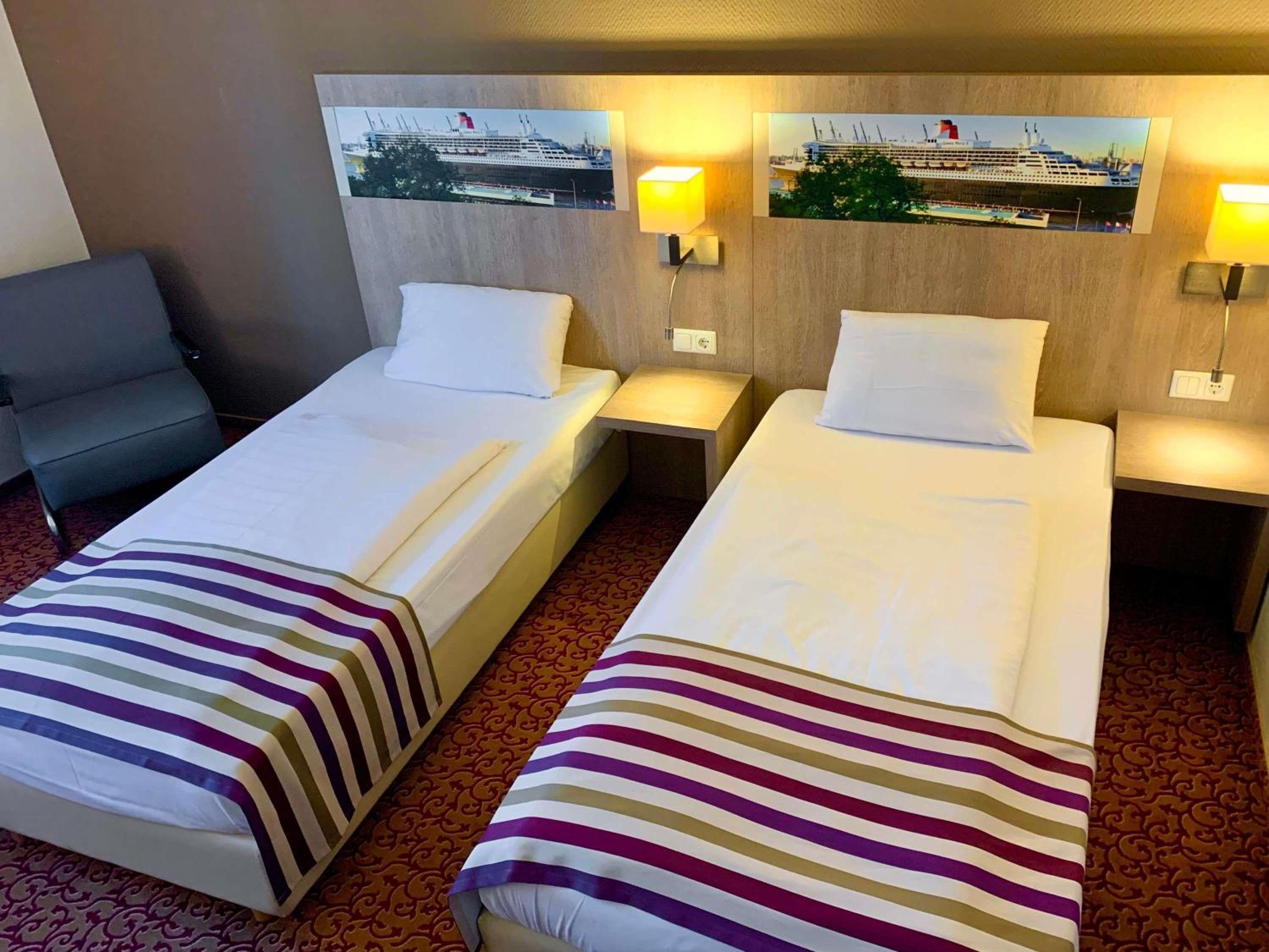 Comfort Twin Room - Photo 2