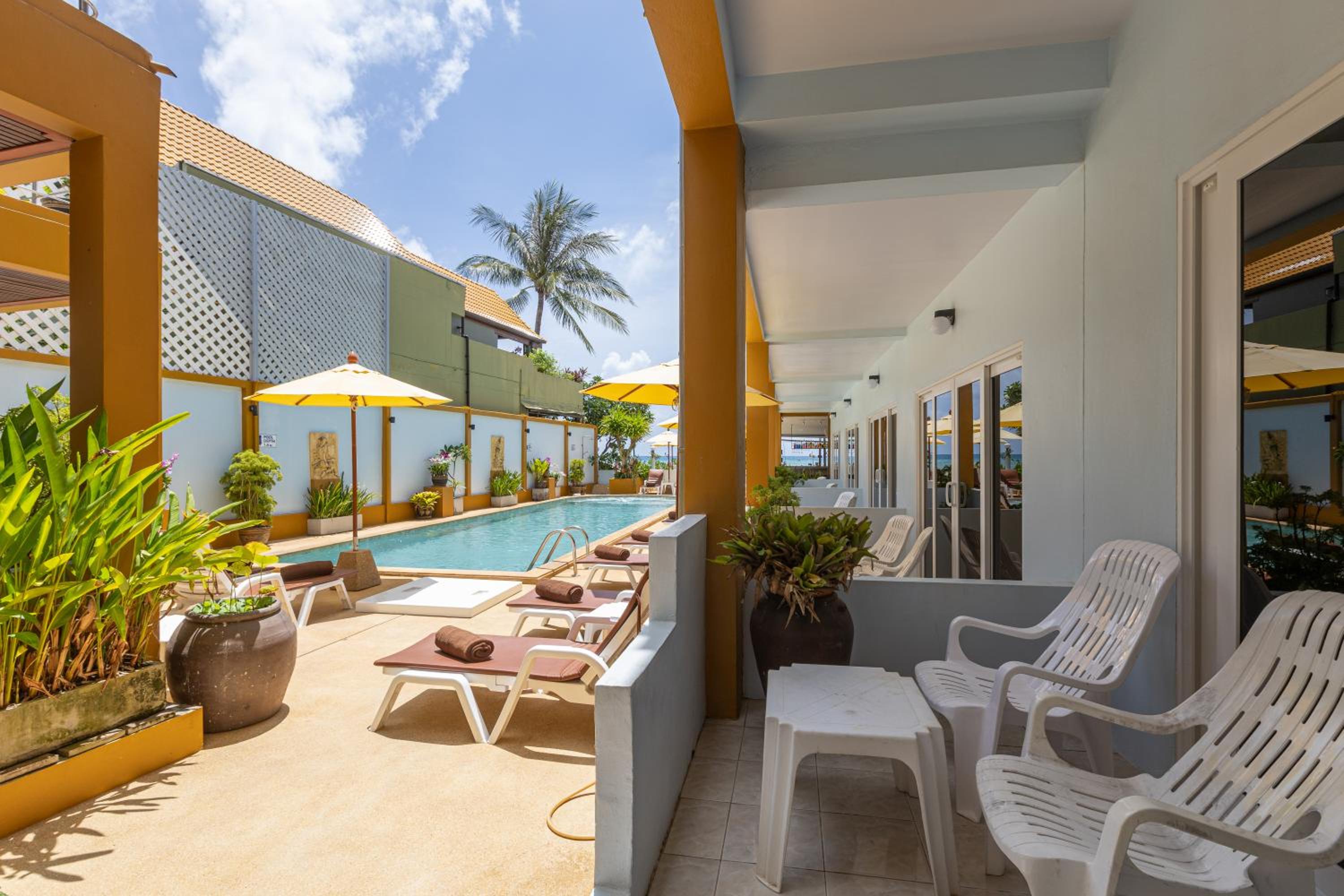 Superior Studio with Pool Access  photo 3