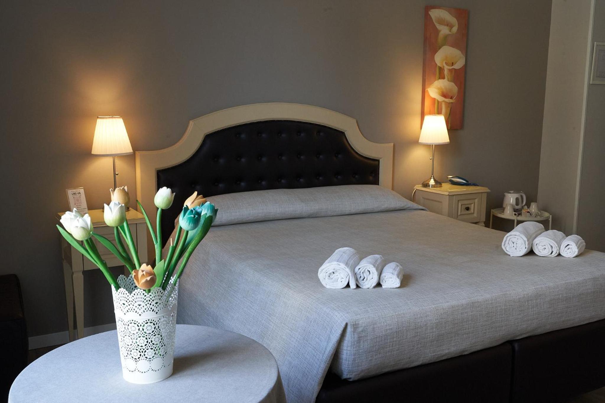 Superior Triple Room with City View - Photo 4