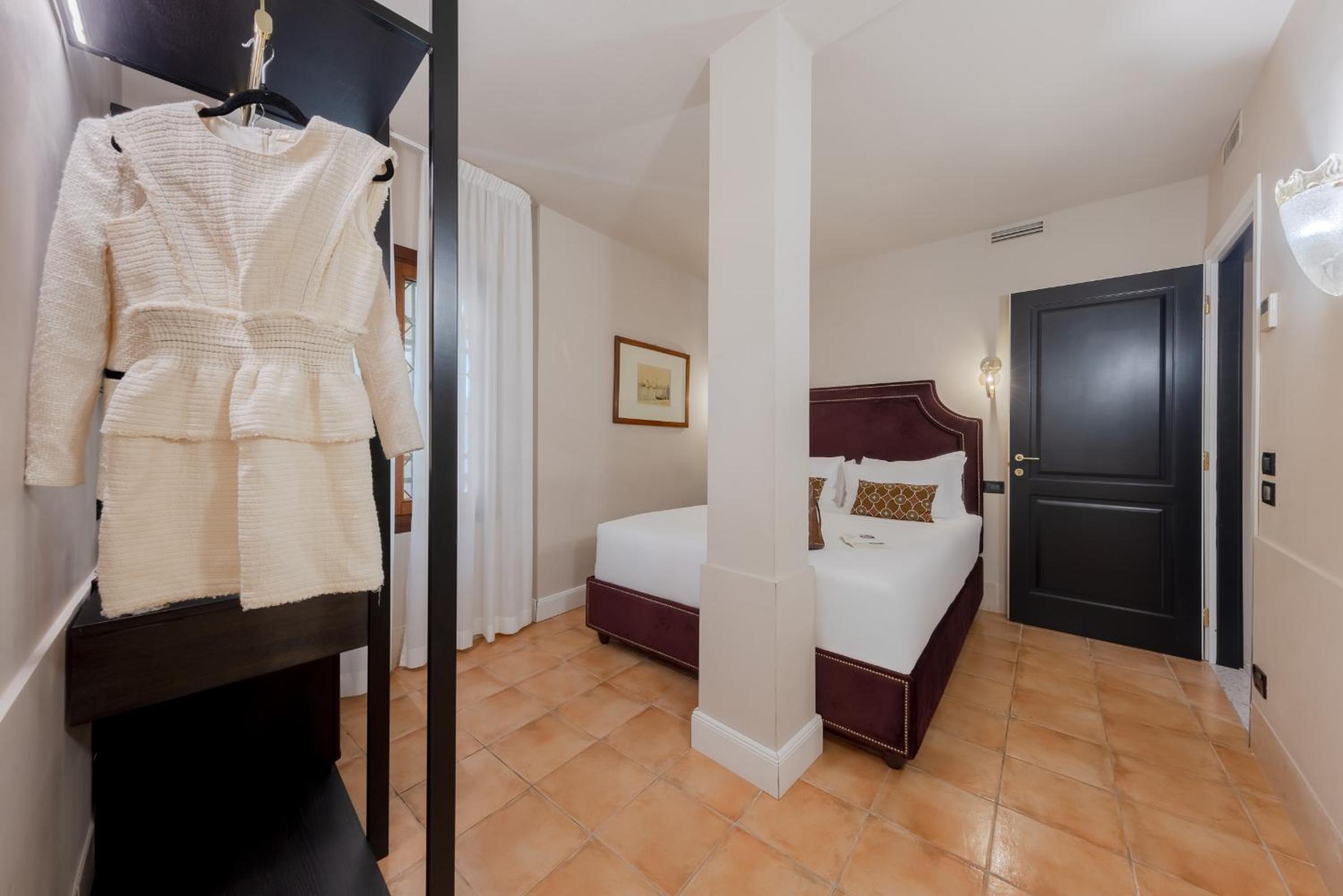 Two-Bedroom Suite photo 2