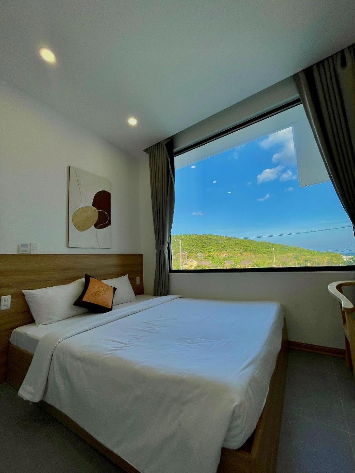 Suite with Pool View photo 2