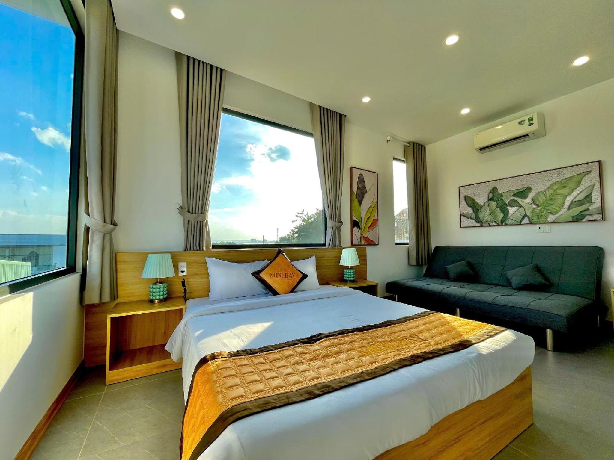 Suite with Pool View photo 3