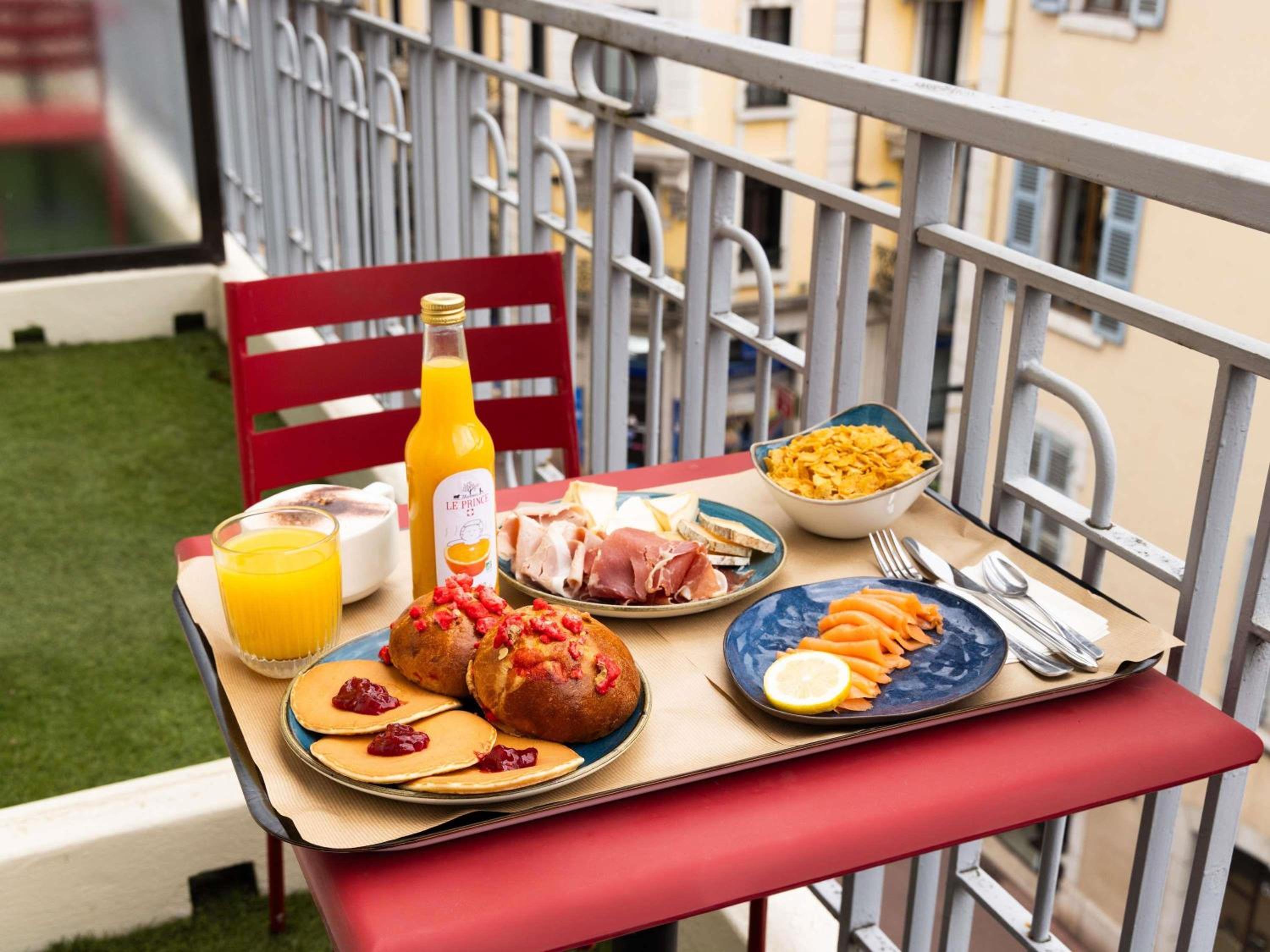 Privilege Double Room with balcony - Photo 3