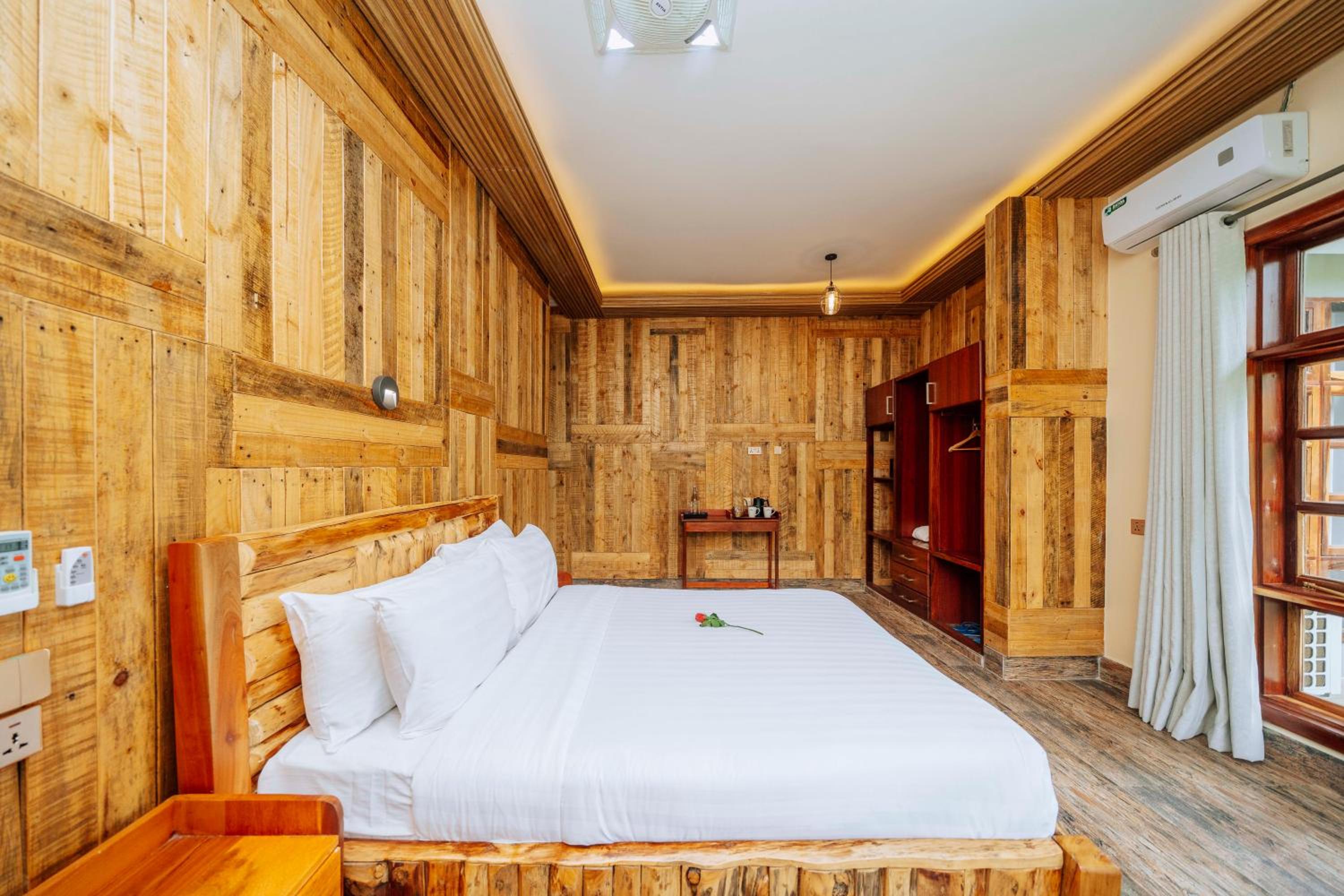 King Room