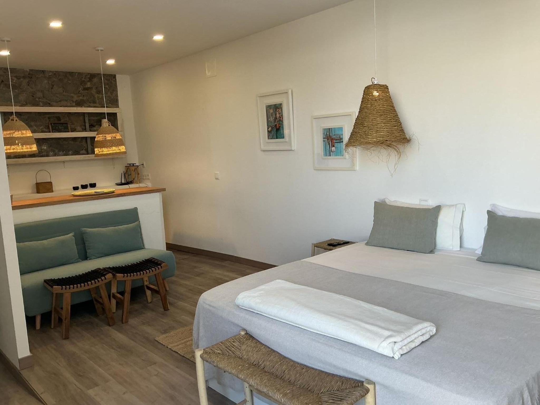 King Studio with Sofa Bed
