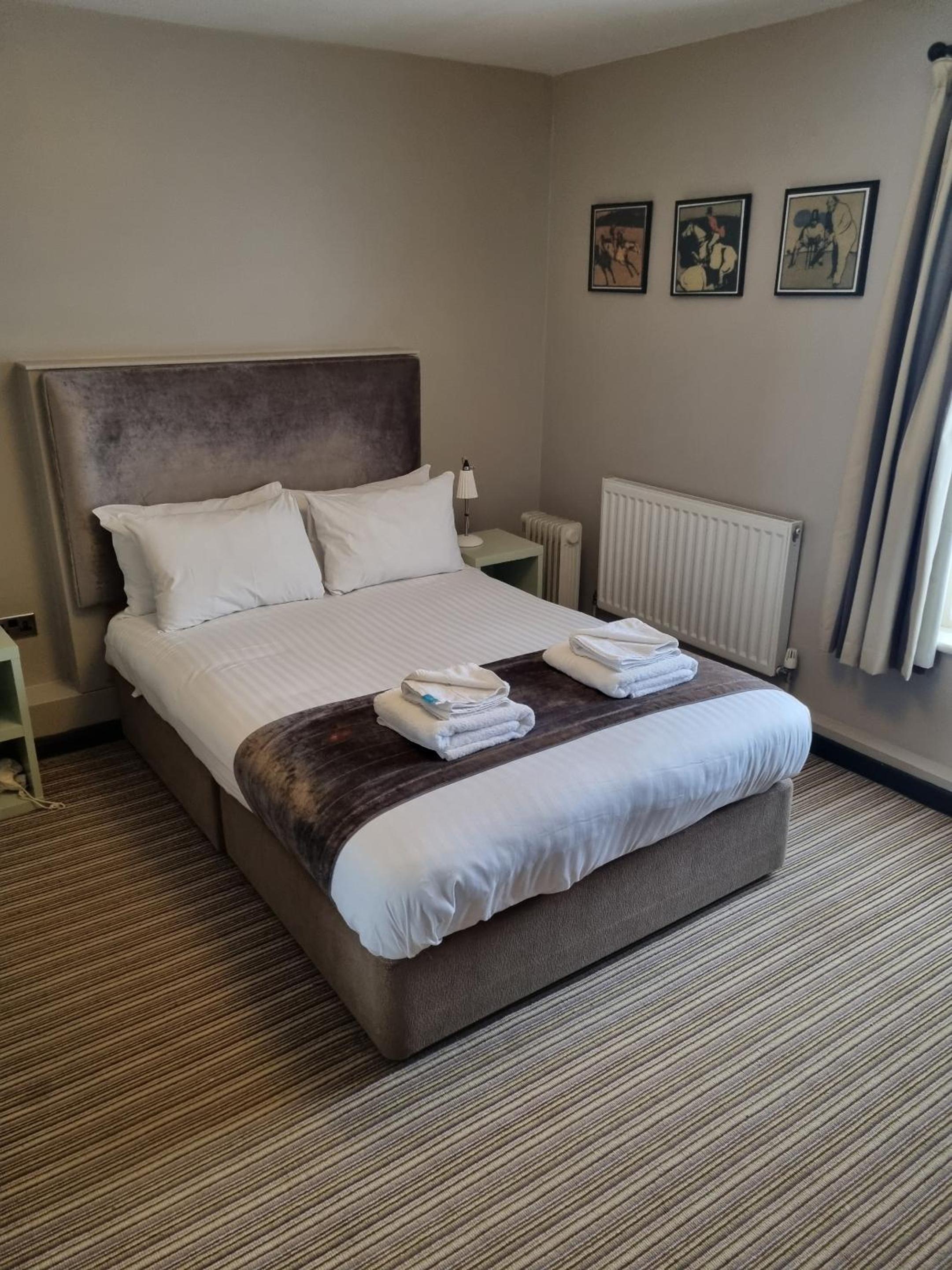 Double Room with Private Bathroom photo 3