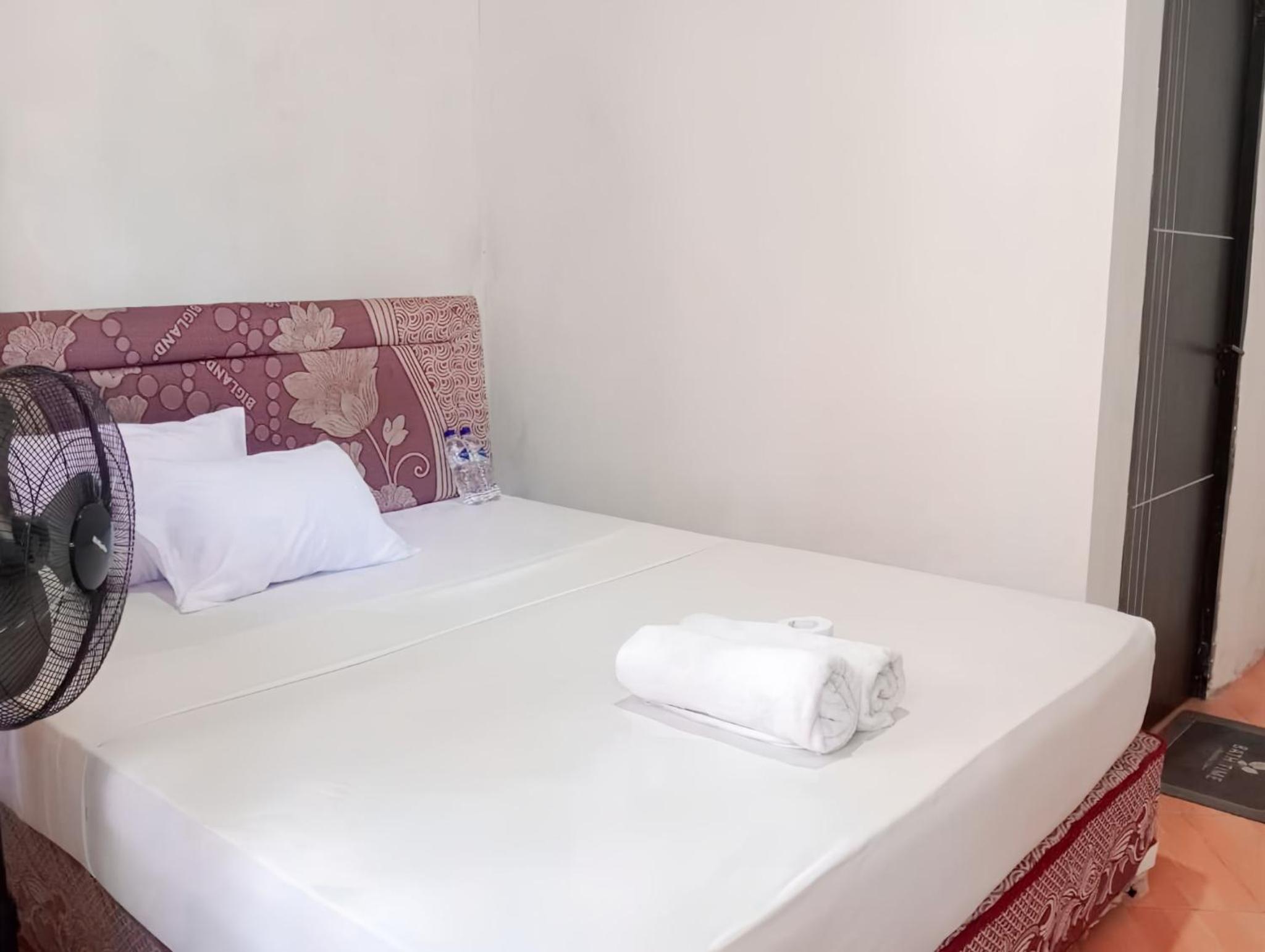 Standard Double Room with Fan - Photo 5