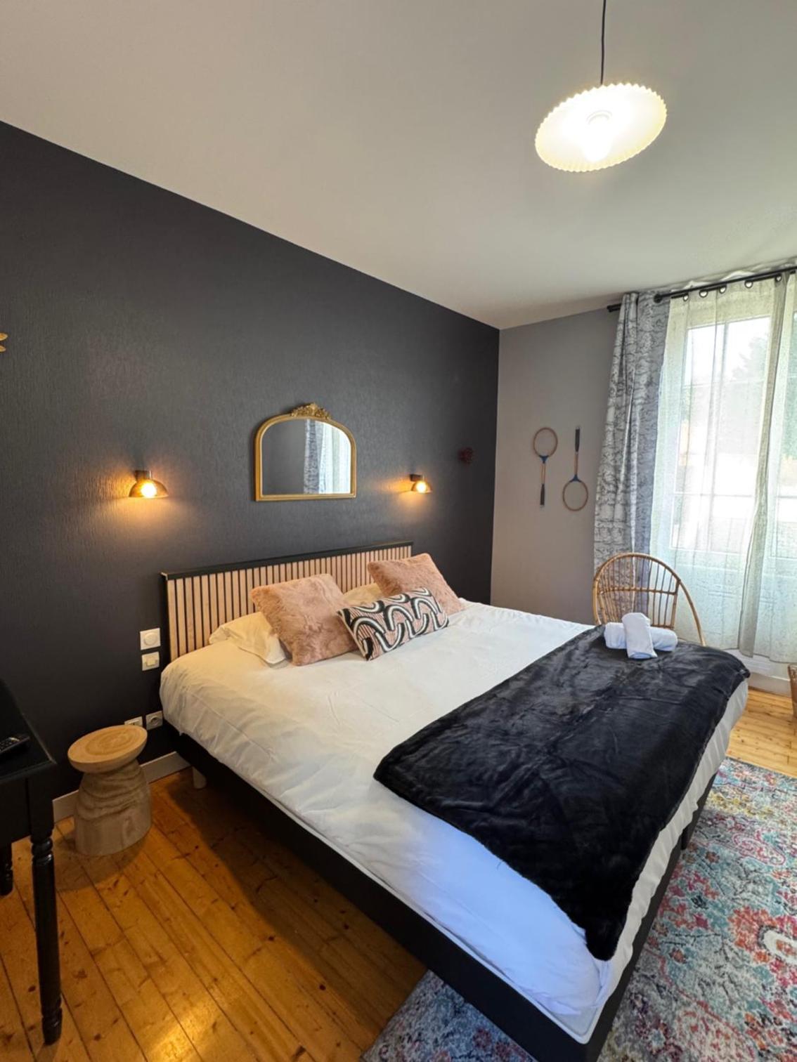 One-Bedroom Apartment with Garden View