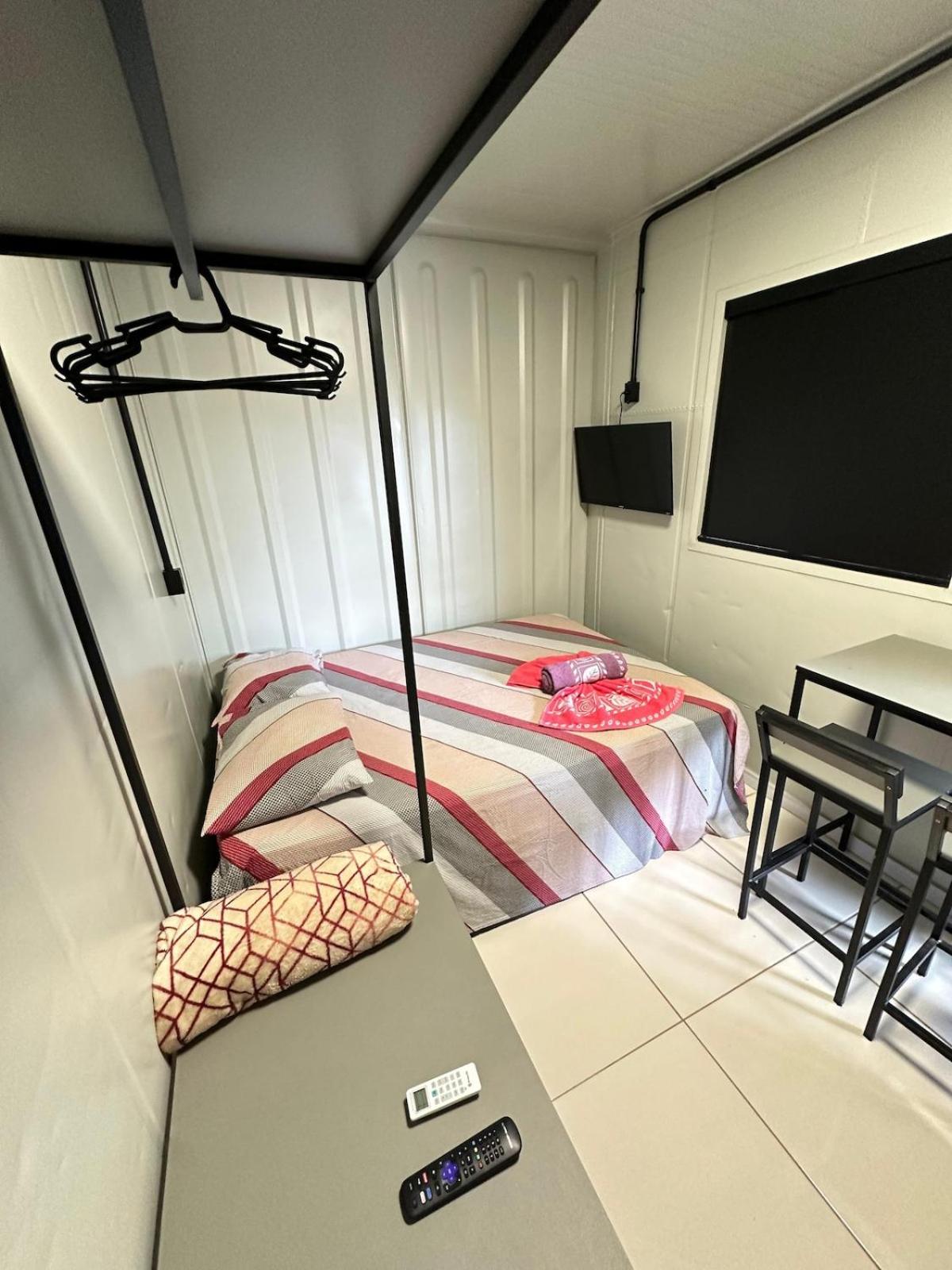 Suite 1 photo 1