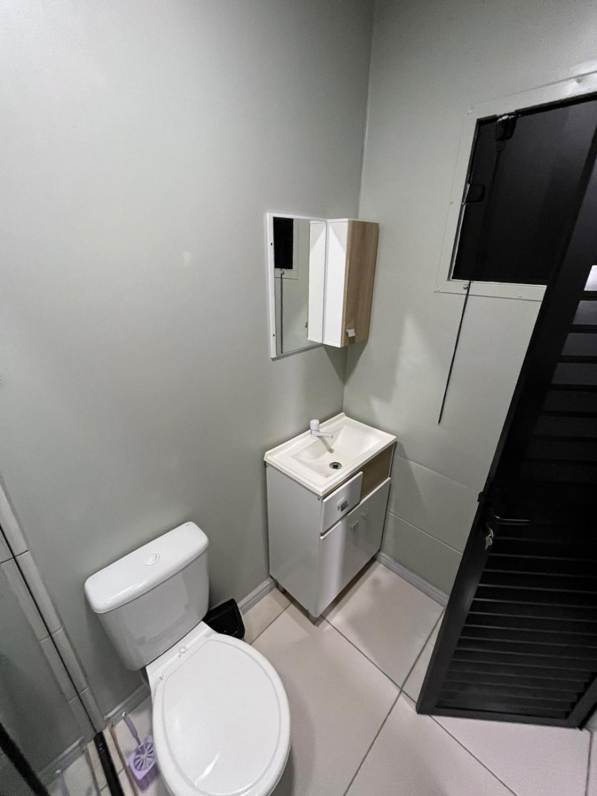 Suite 1 photo 3