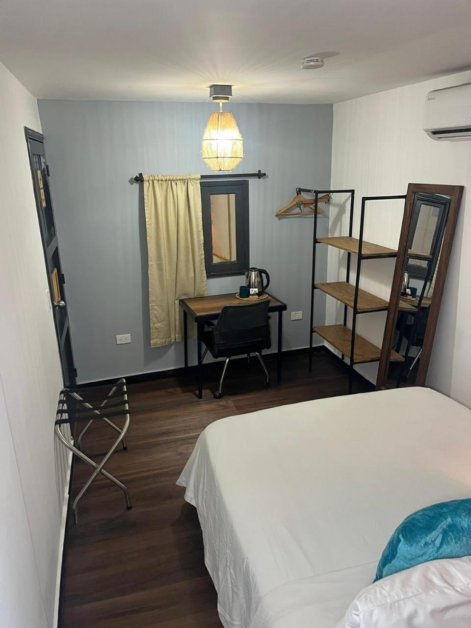 Small Double Room photo 2