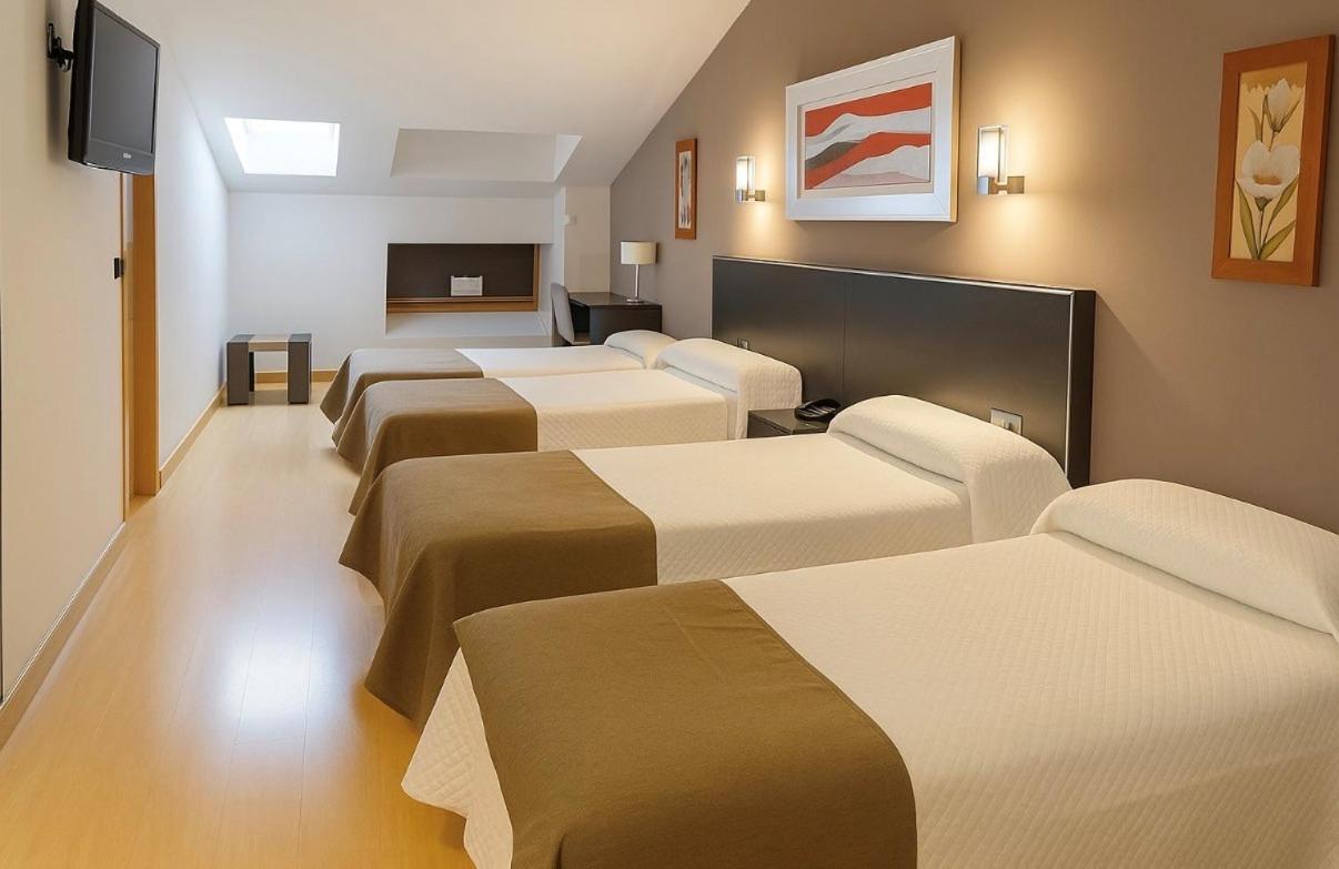 Triple Room - Photo 1