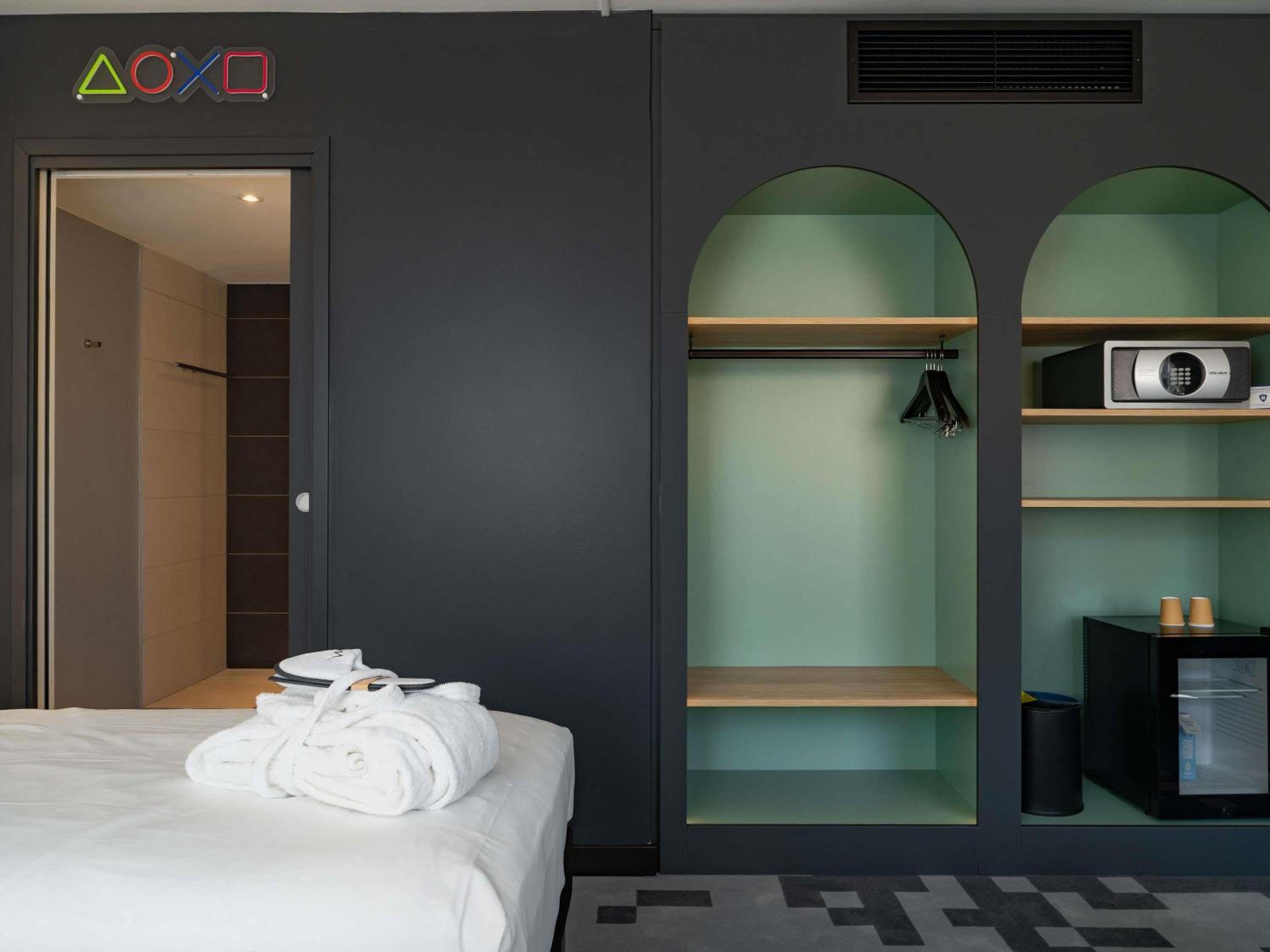Standard Twin Room with Sofa
