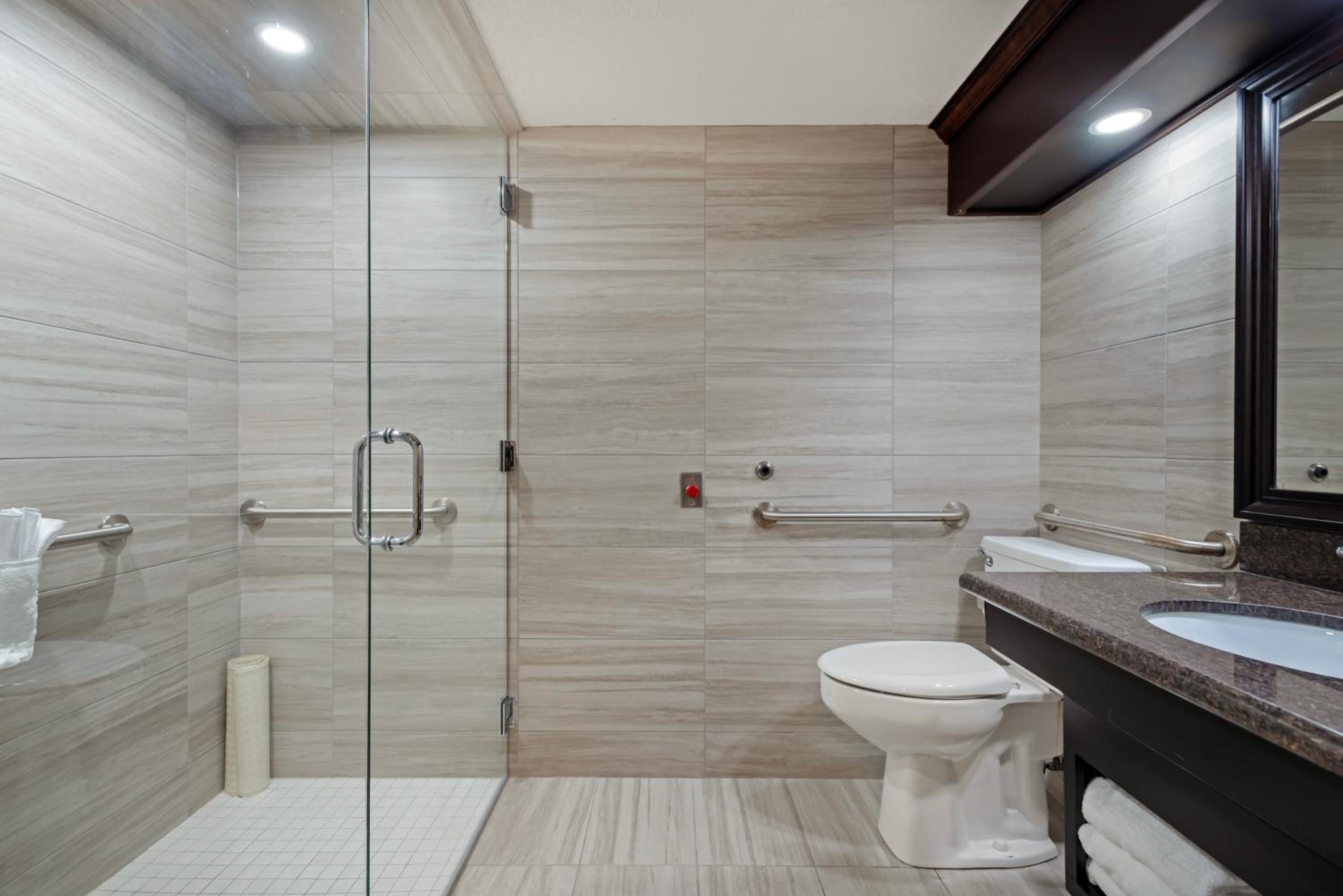 Queen Room with Two Queen Beds and Walk-In Shower - Mobility Accessible - Photo 2