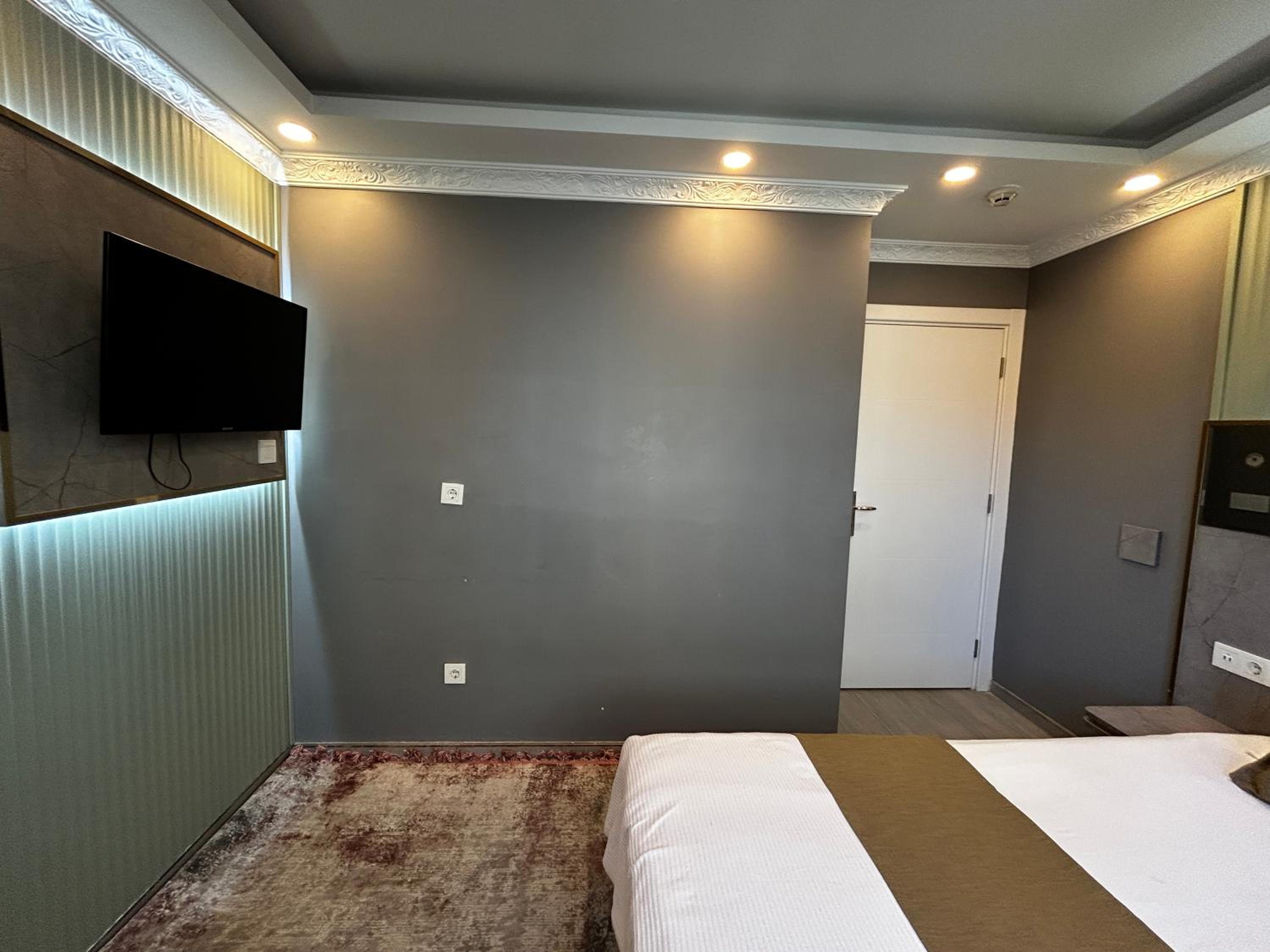 Double or Twin Room photo 2