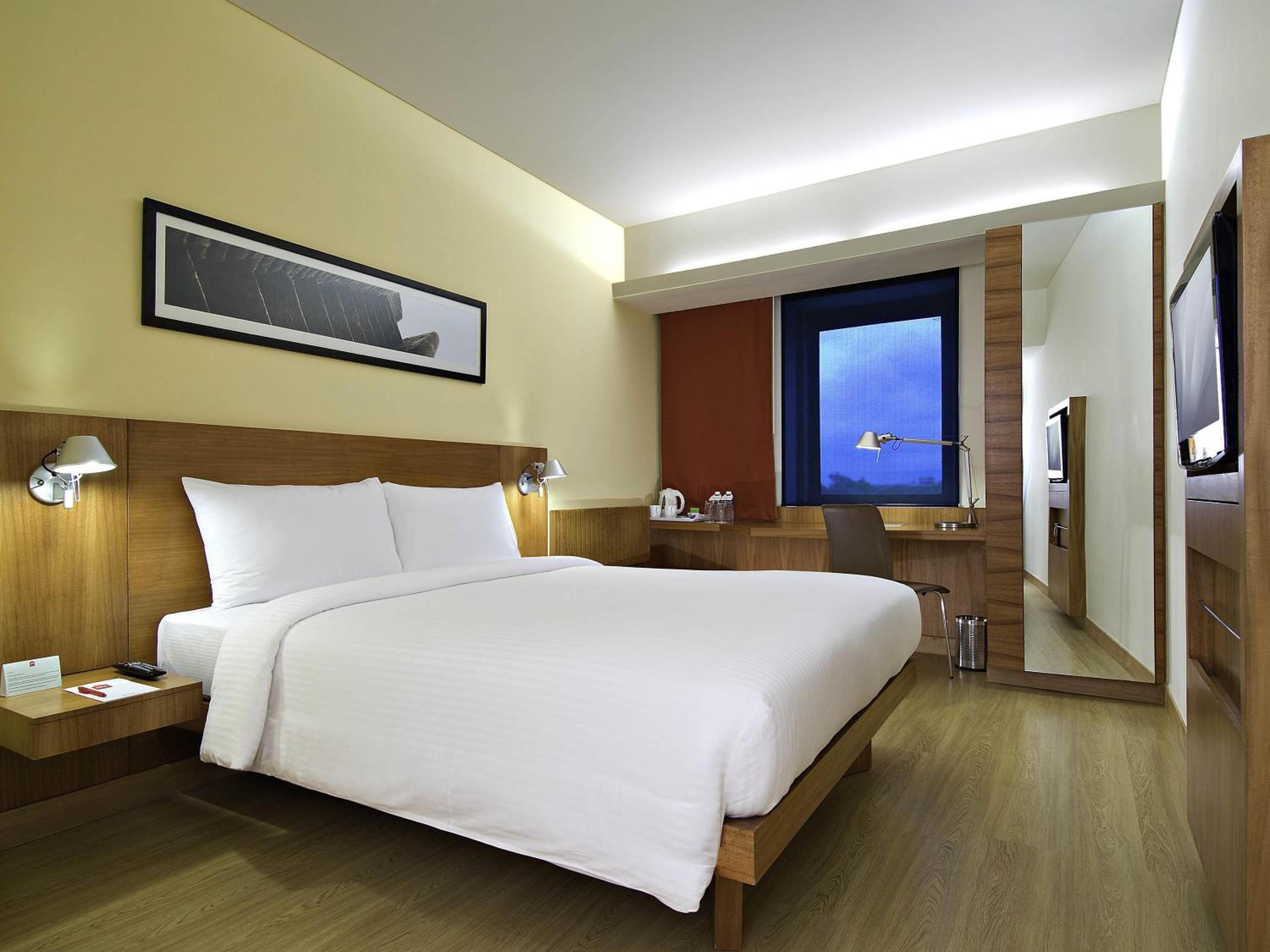 Superior Queen Room - High Floor - Photo 1