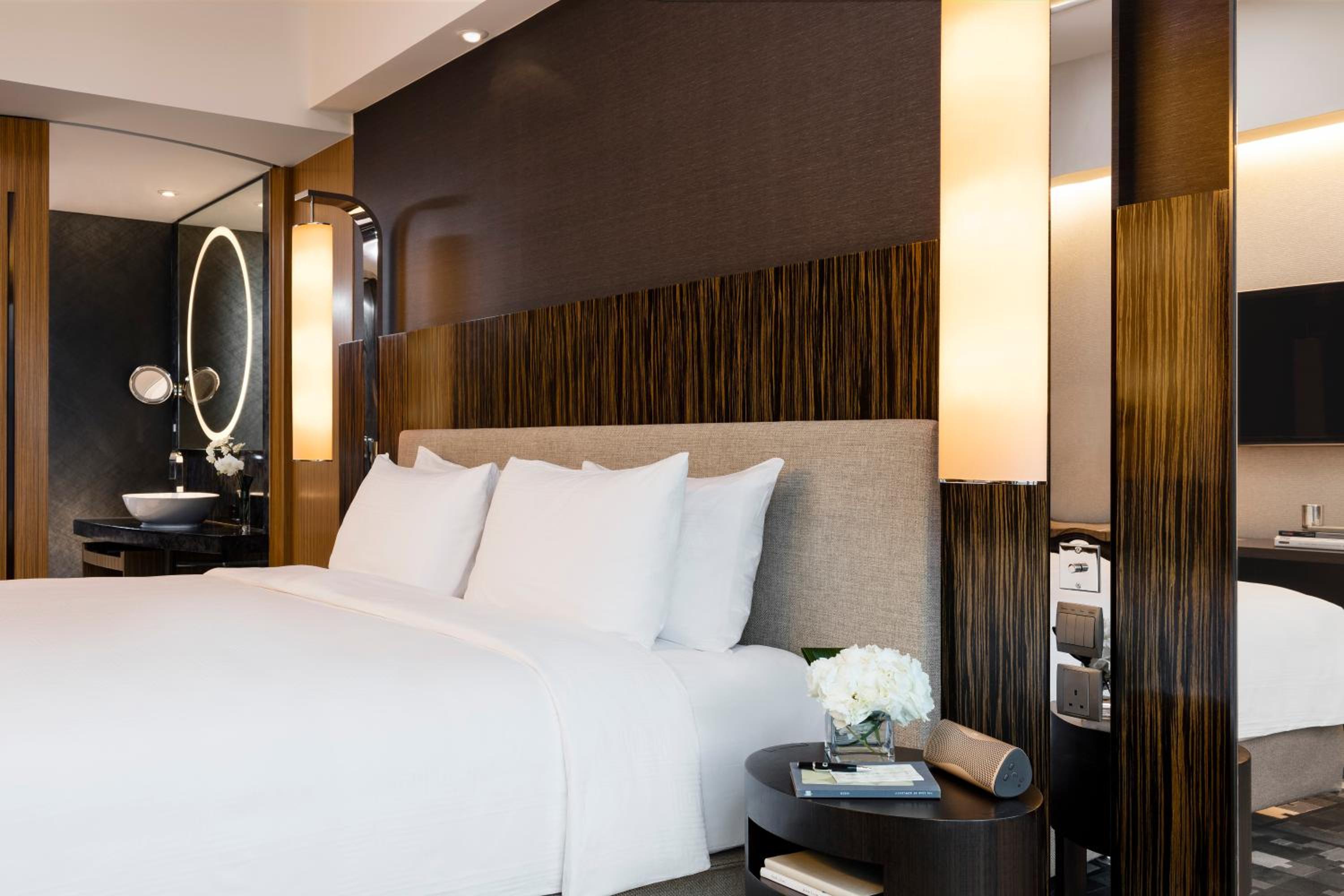 Club 36 King or Twin Room with Harbor View