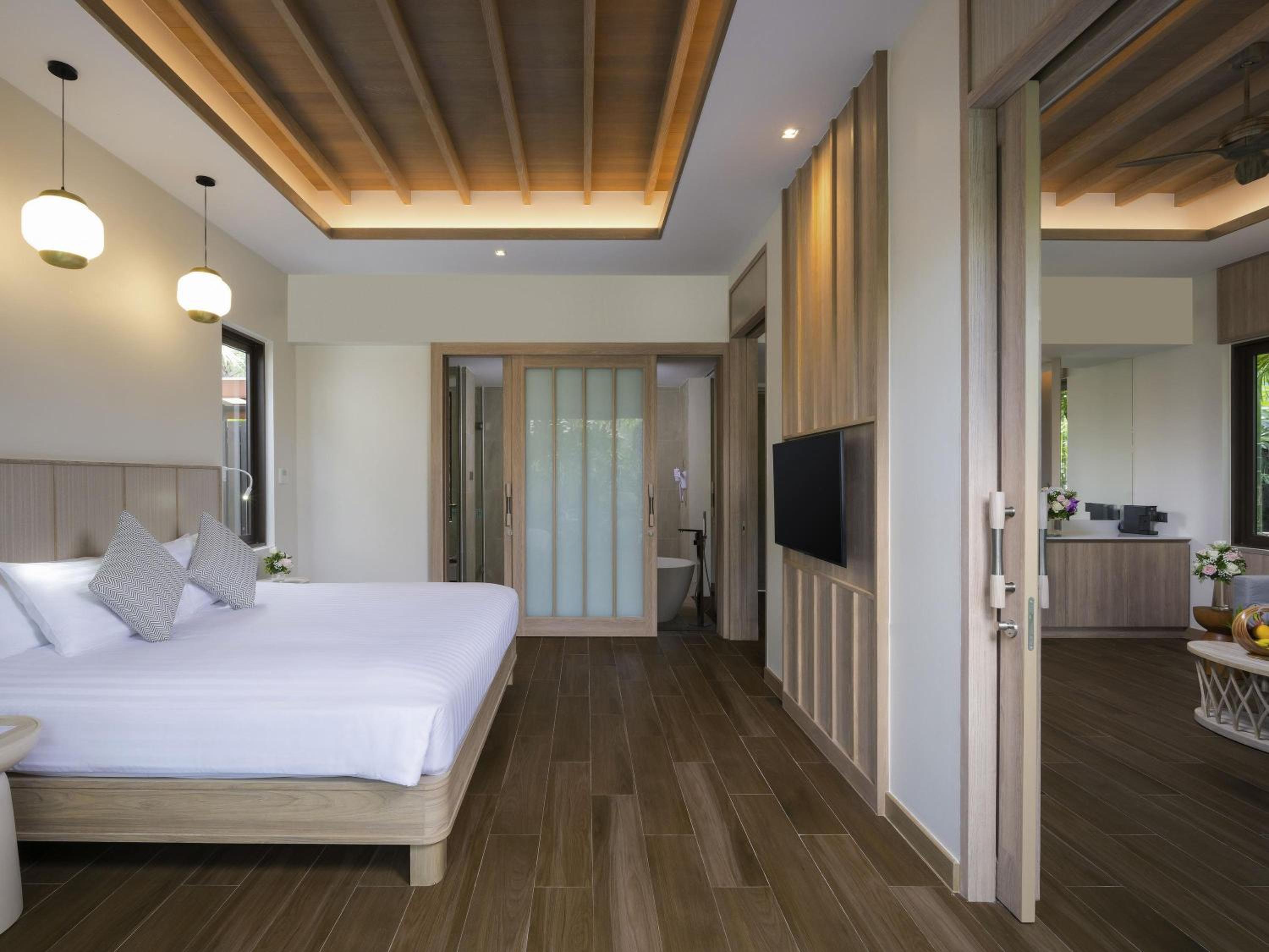 Poolside Villa