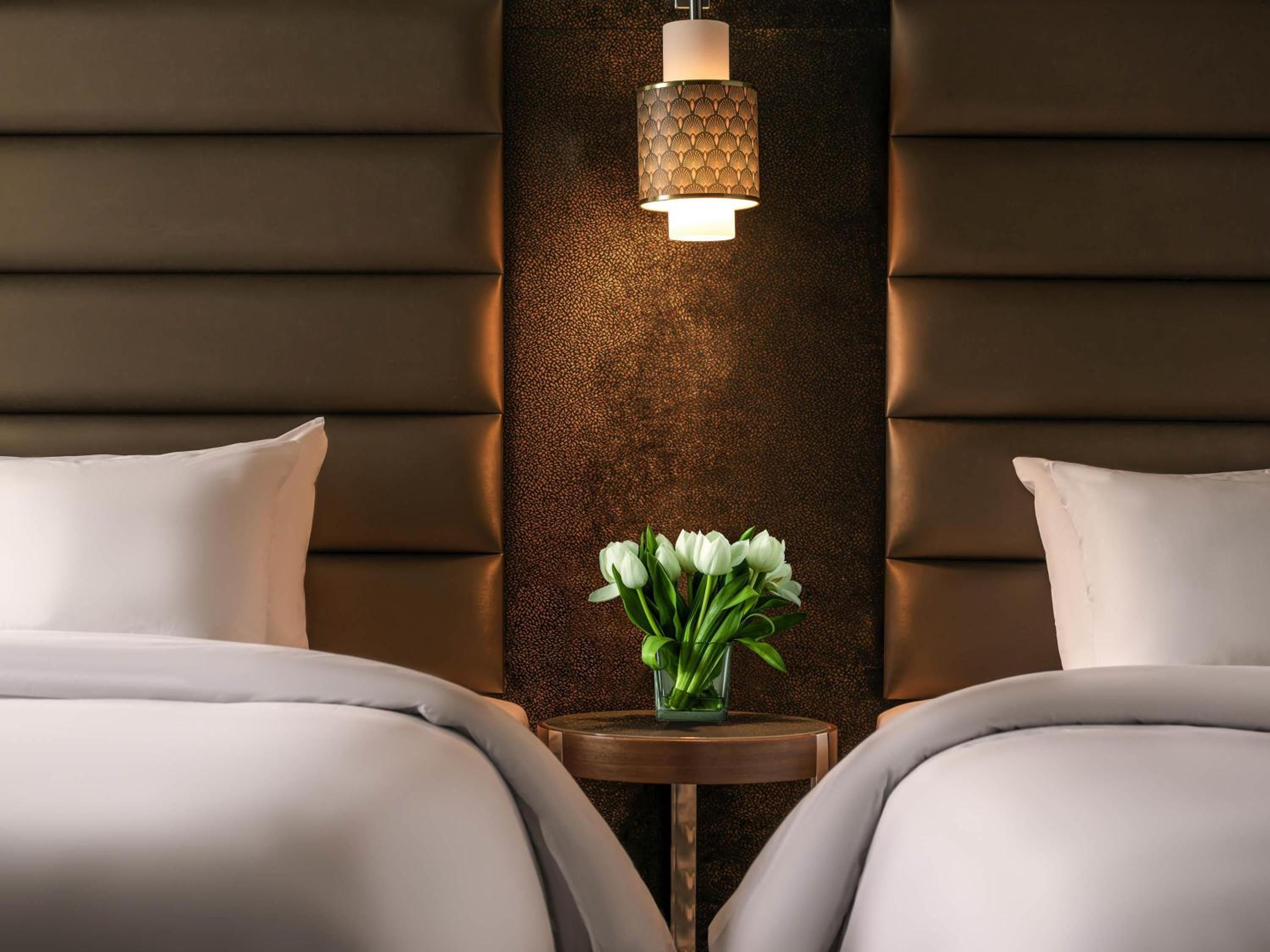 Deluxe Twin Room with Bosphorus View thumbnail 5