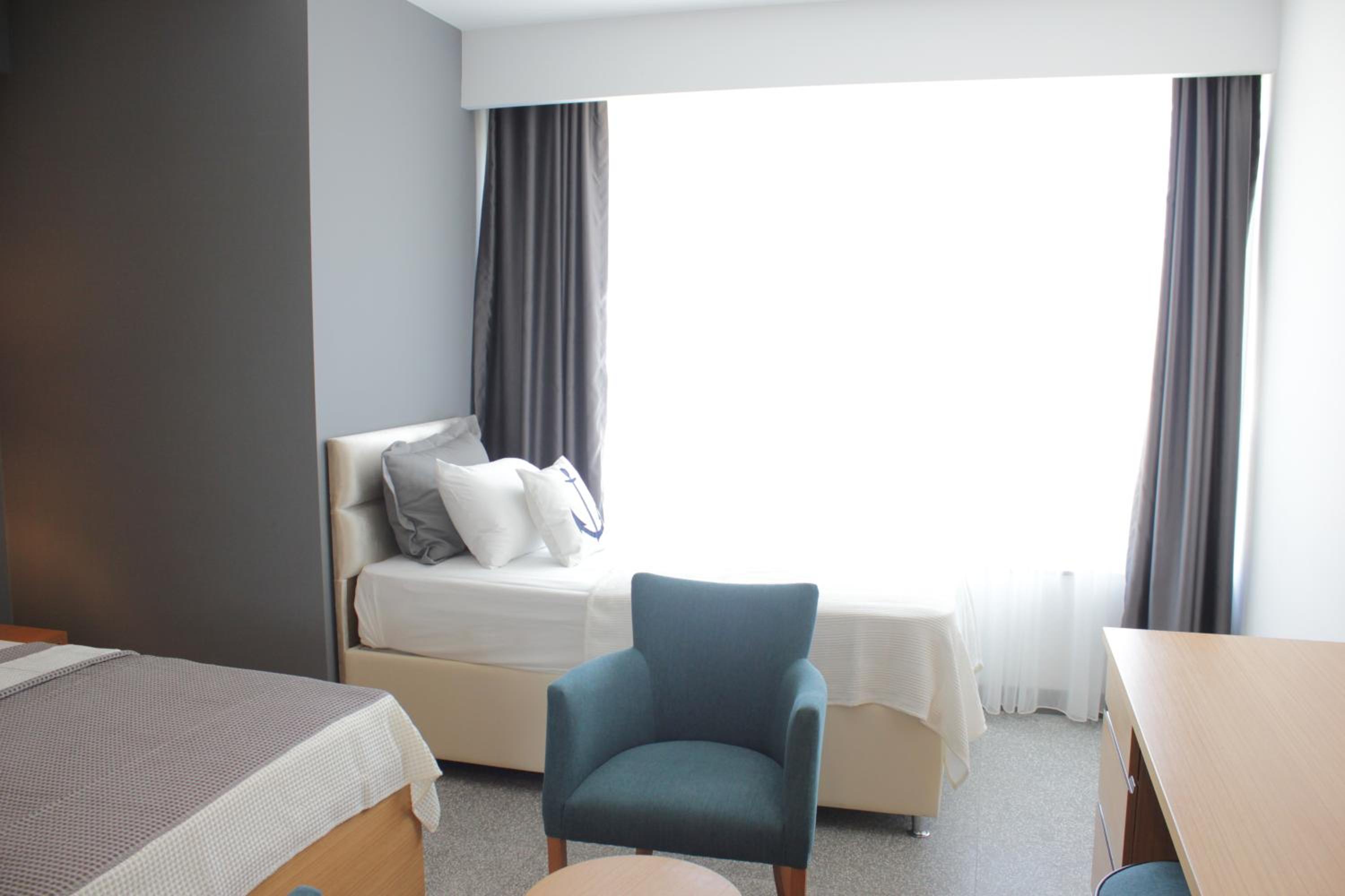 Triple Room with Sea View photo 2