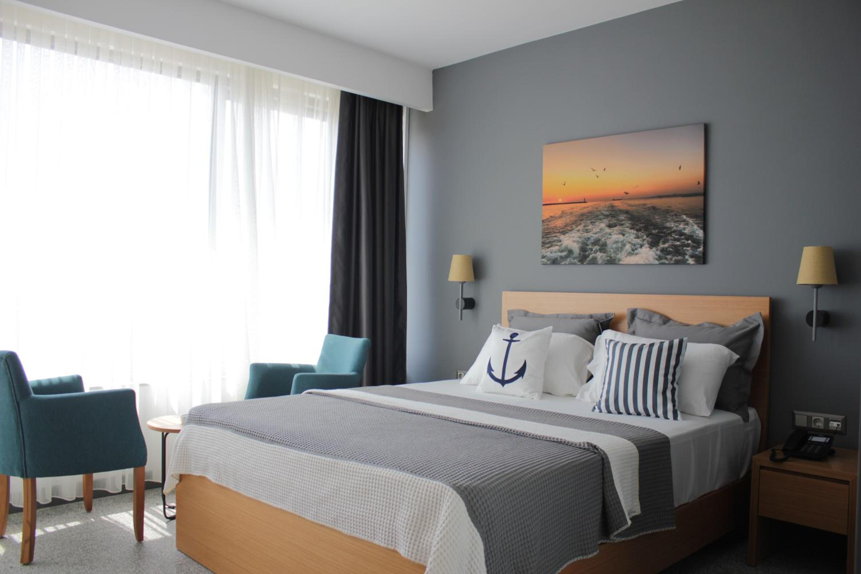 Standard Double Room with Balcony and Sea View photo 3