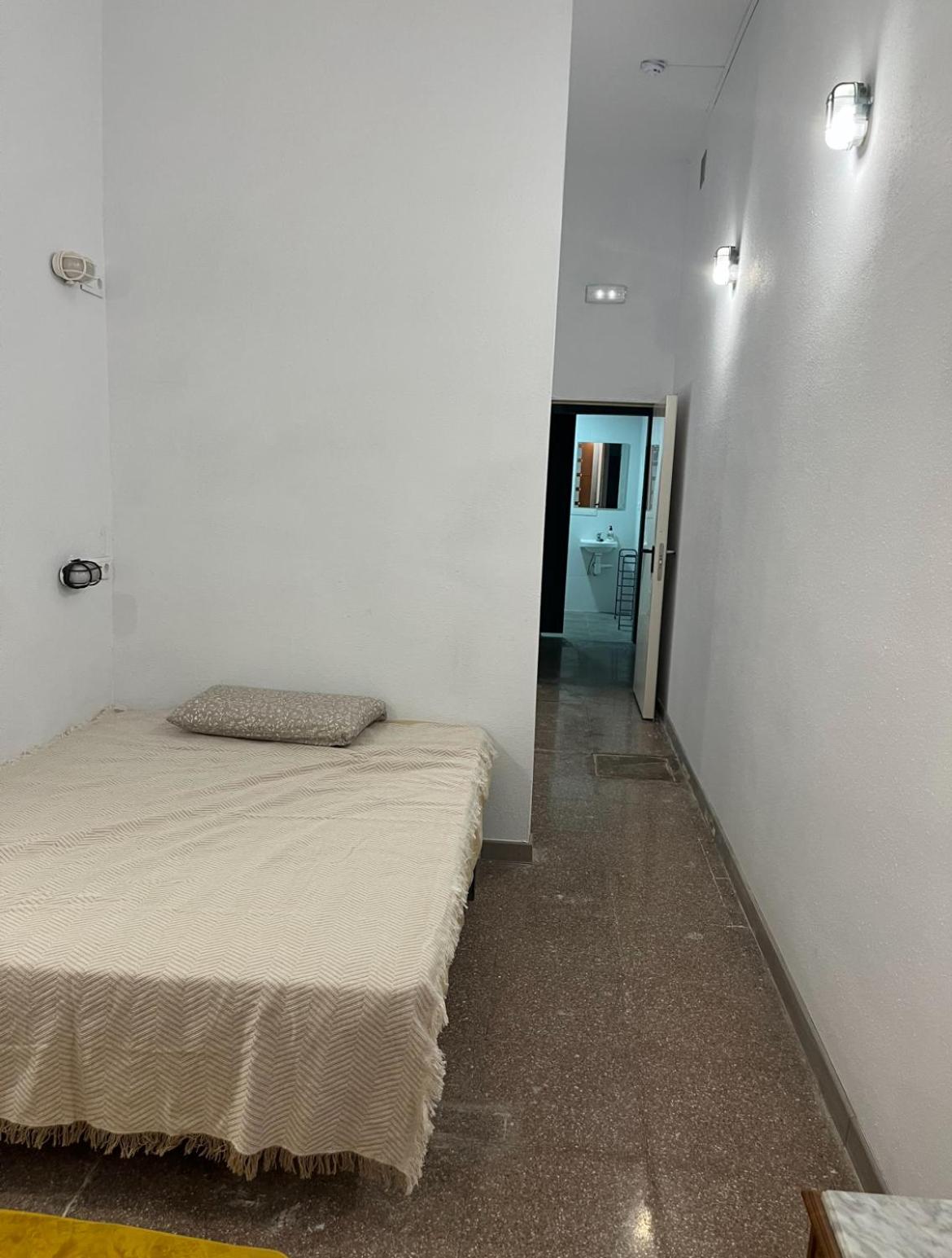Small Single Room