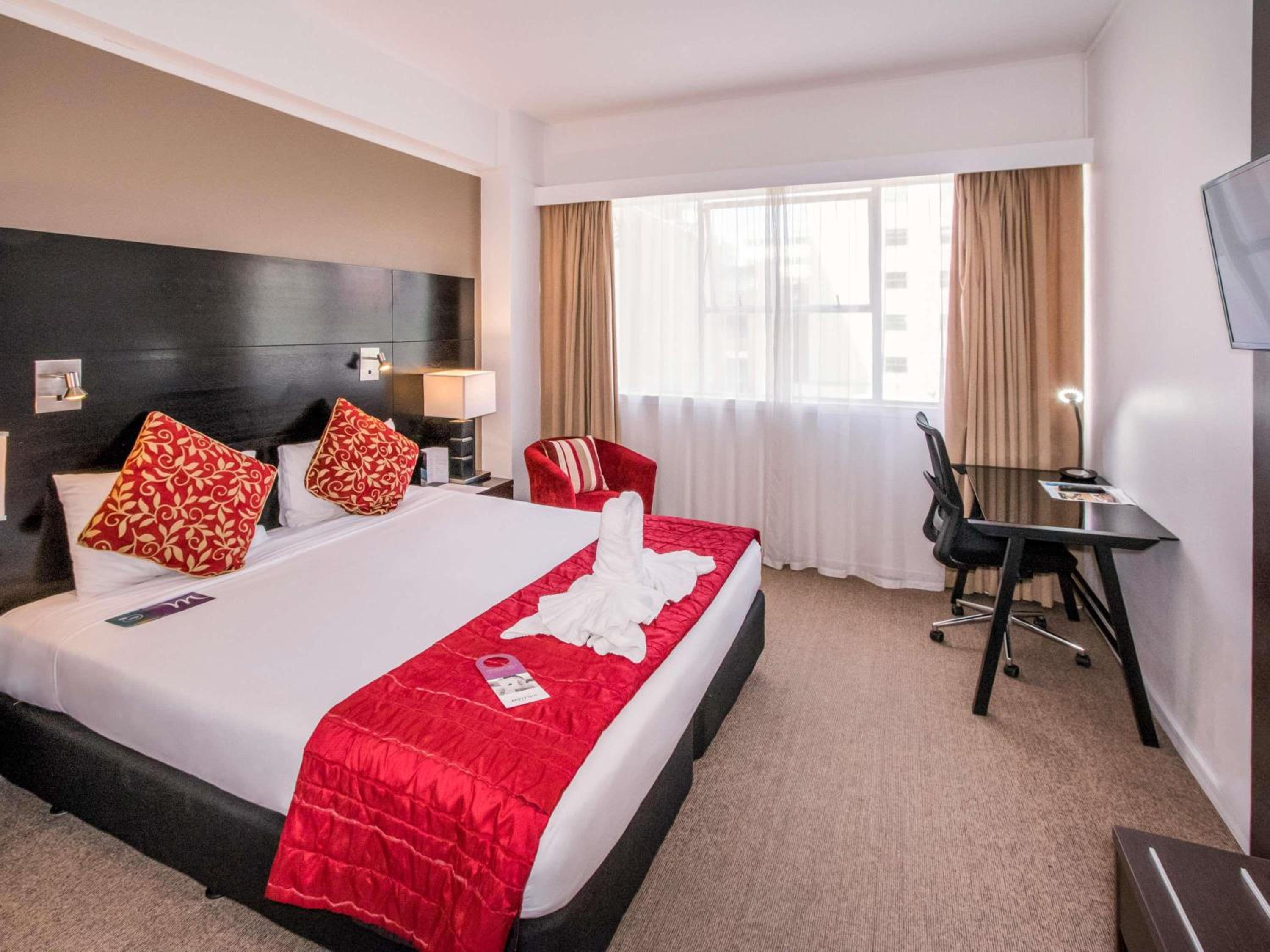 Standard Room with 1 Queen Bed - Photo 1