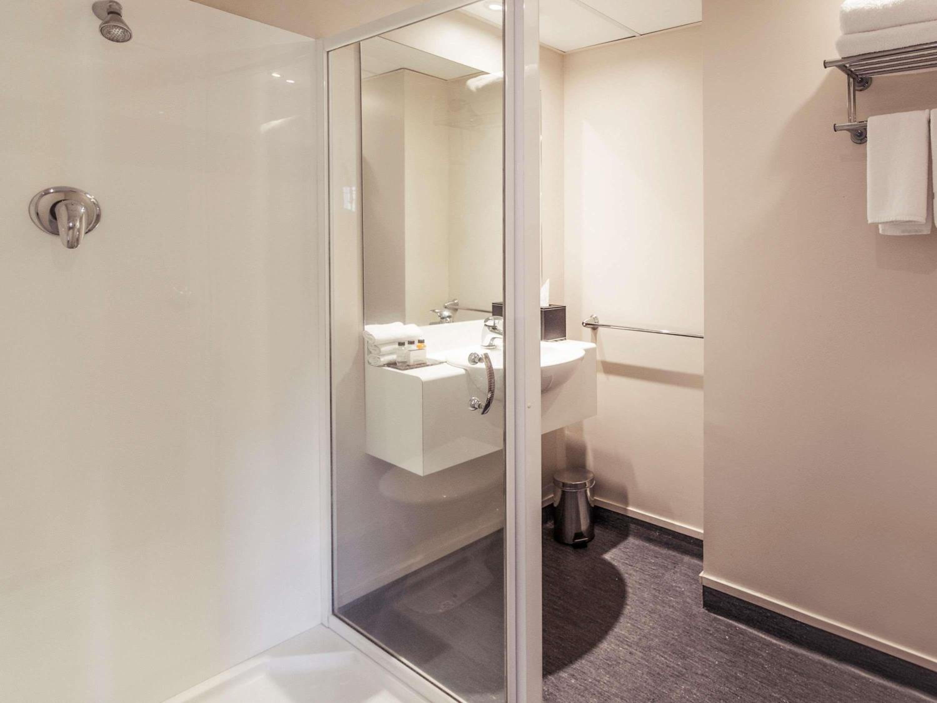 Superior Double Room with Two Double Beds - Photo 2