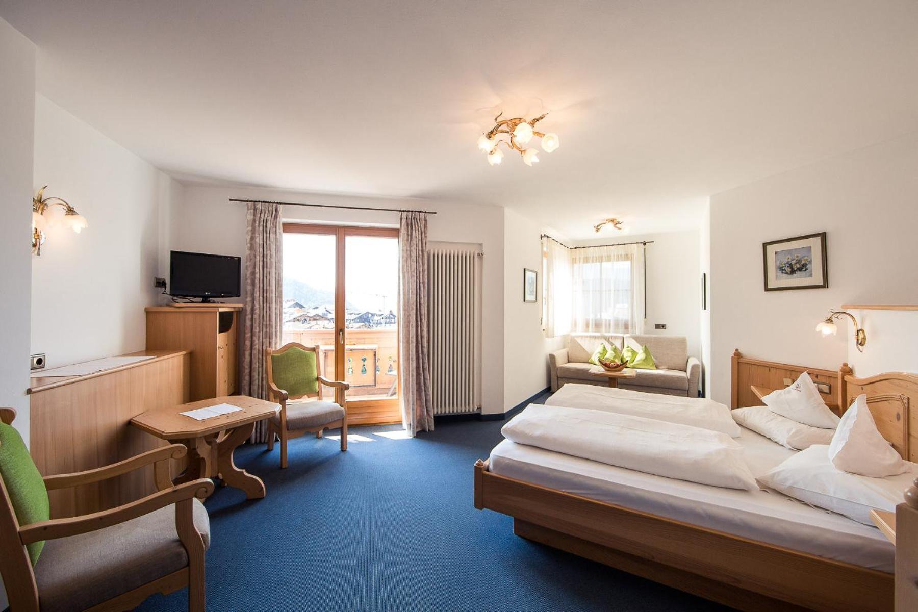 Double Room with Balcony photo 3
