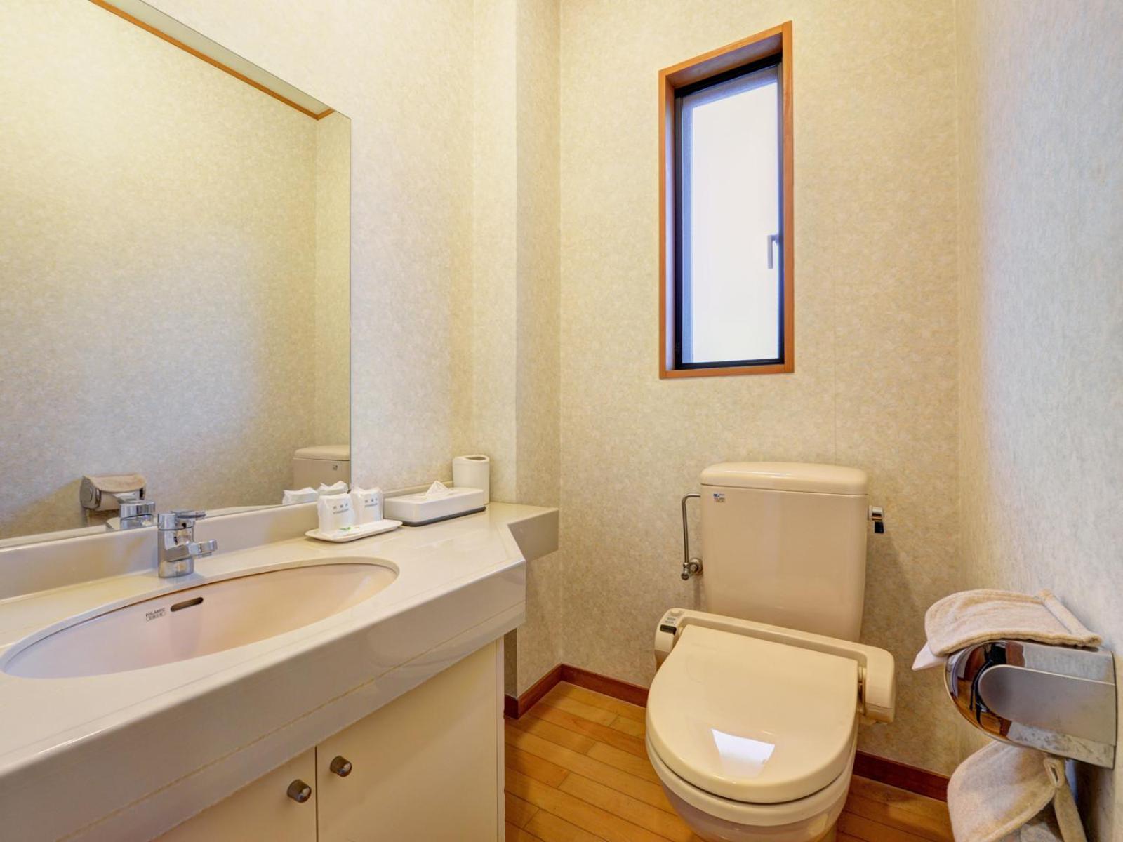 Twin Room - Non-Smoking - Photo 4
