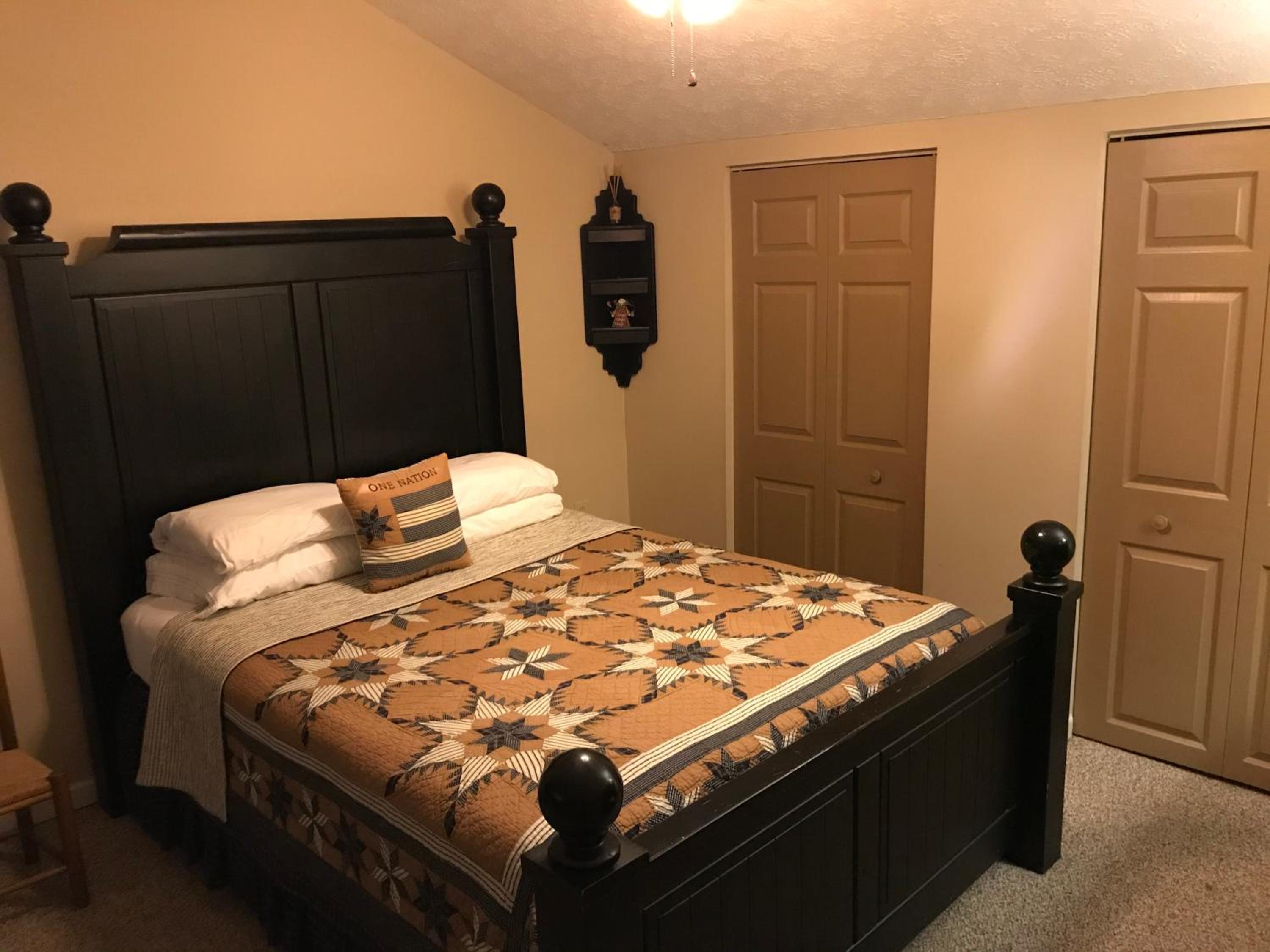 Queen Suite with Spa Bath - Photo 1