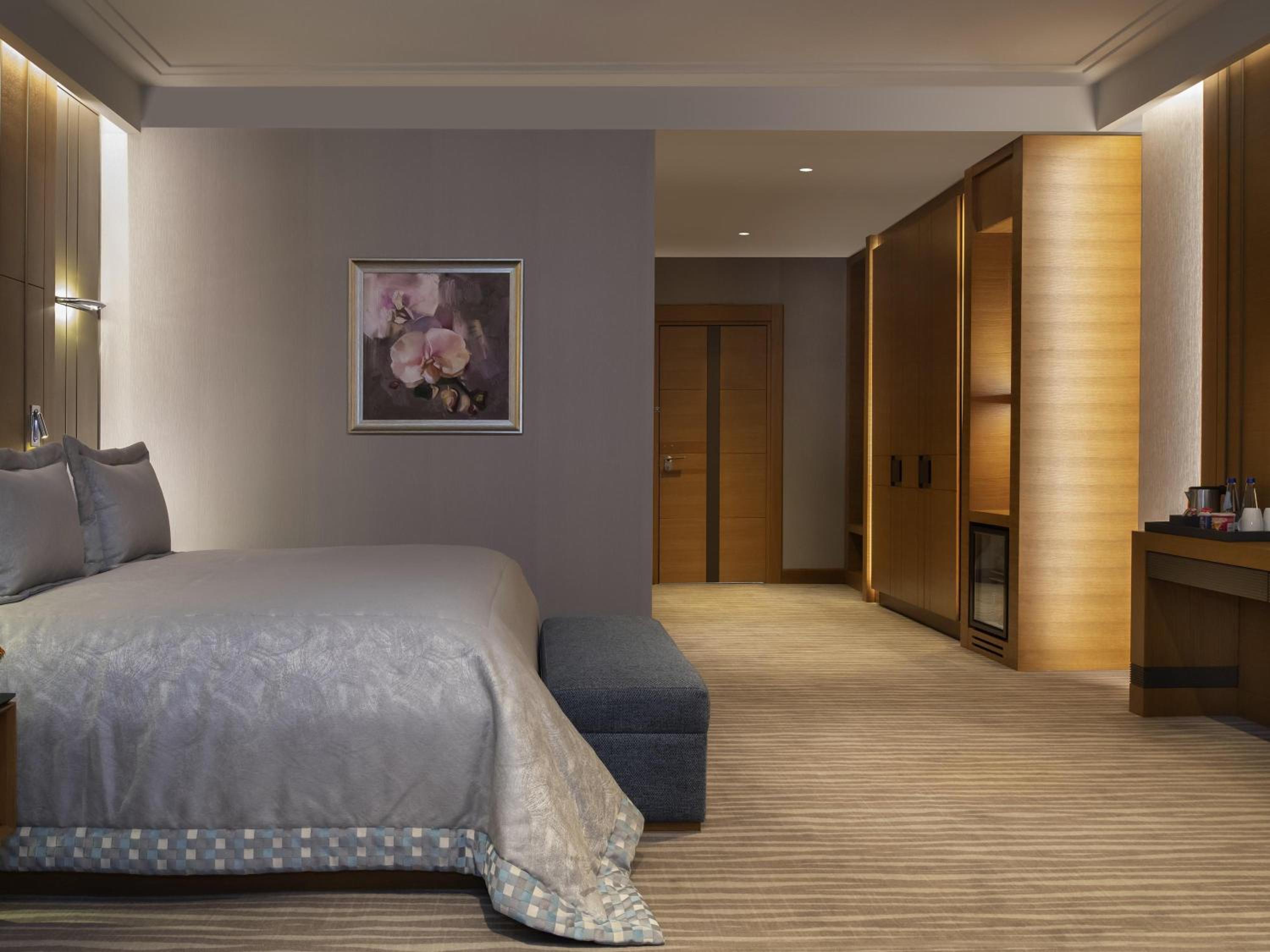 Junior Suite Room