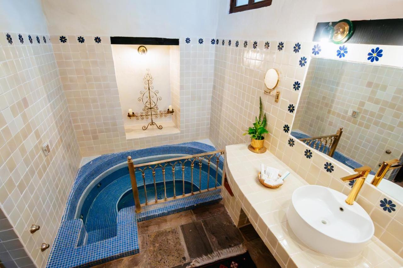 Deluxe Suite photo 1