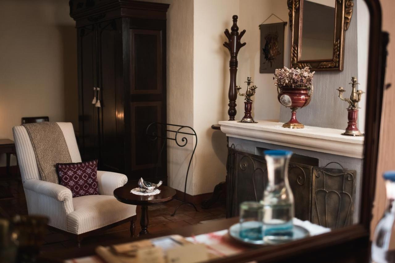 Deluxe Suite with Spa Bath photo 1