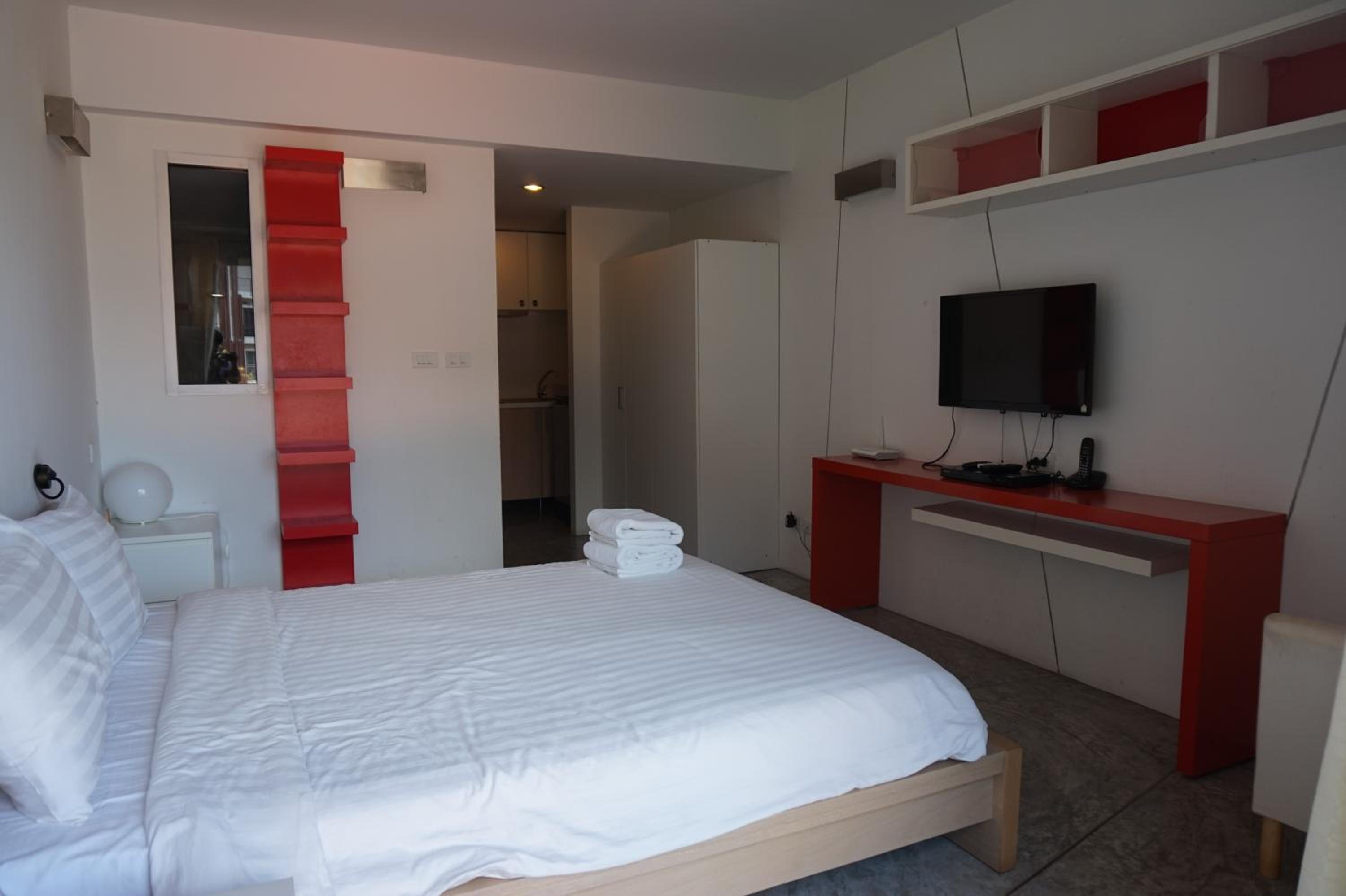 Studio Suite photo 3