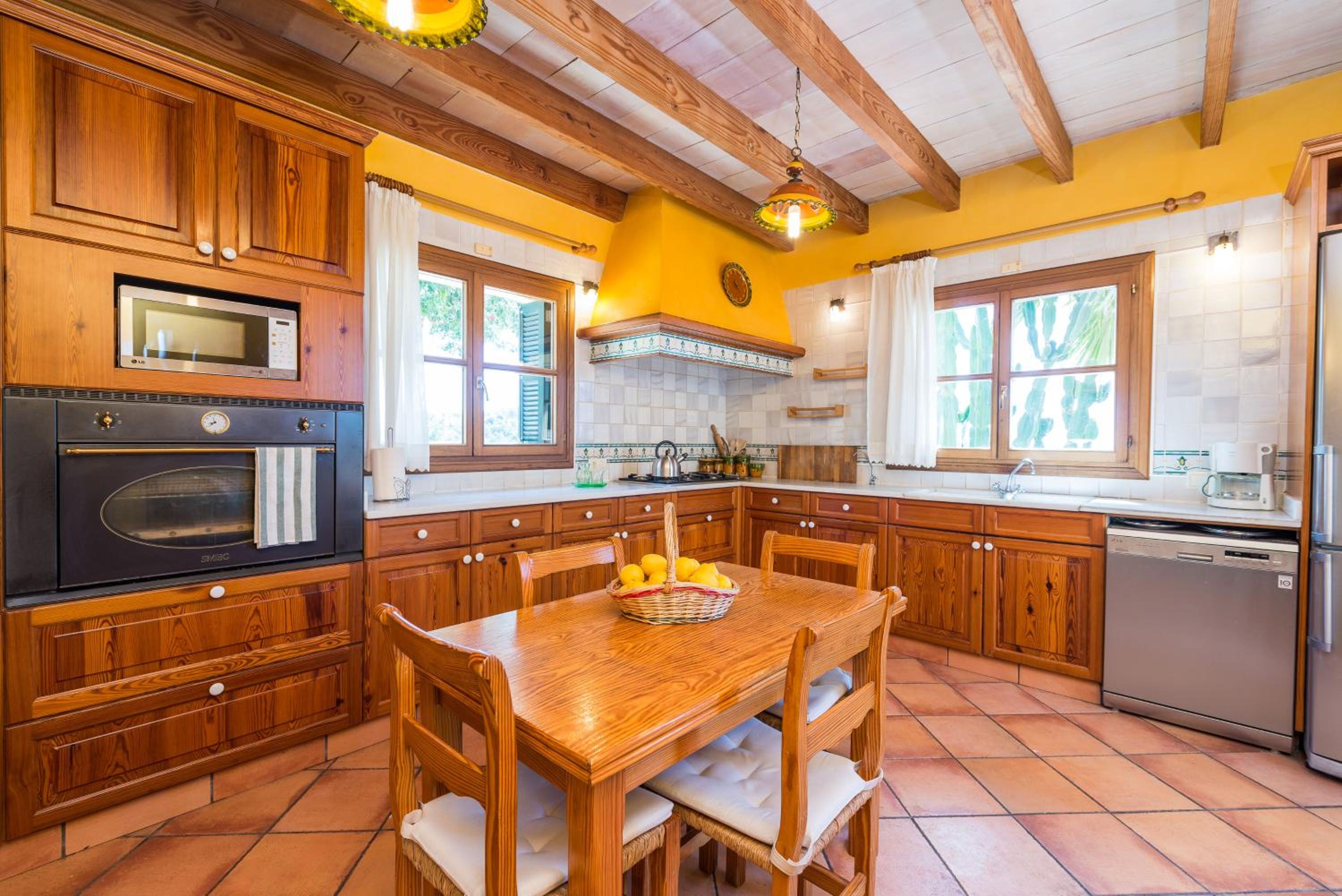 Four-Bedroom Villa photo 2