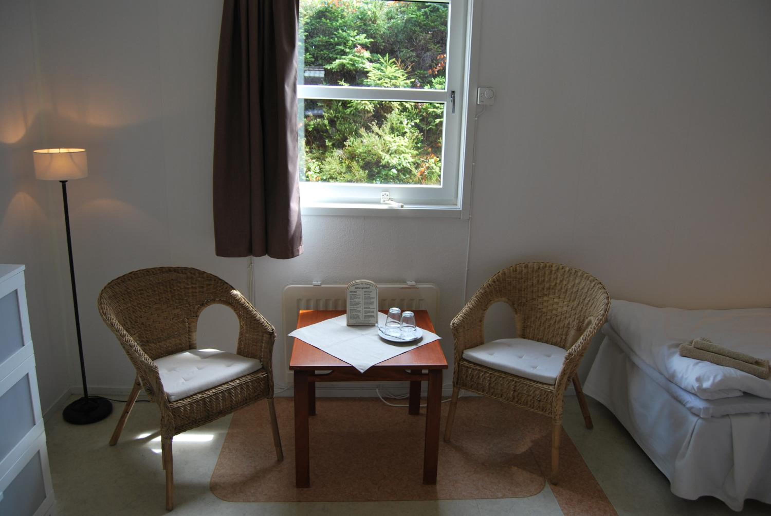 Double or Twin Room with Shared Bathroom photo 2