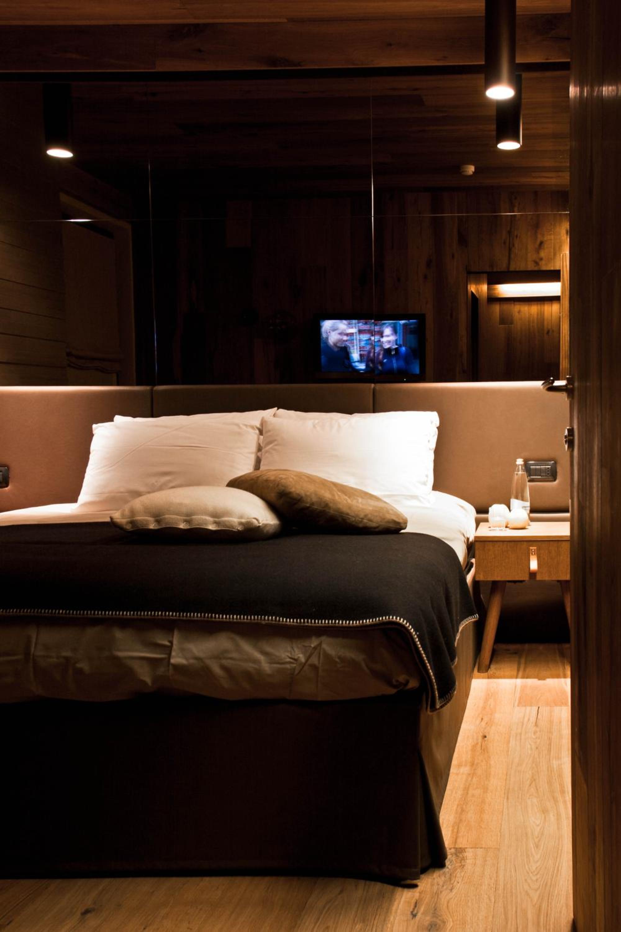 Junior Suite (4 Adults) - Photo 7