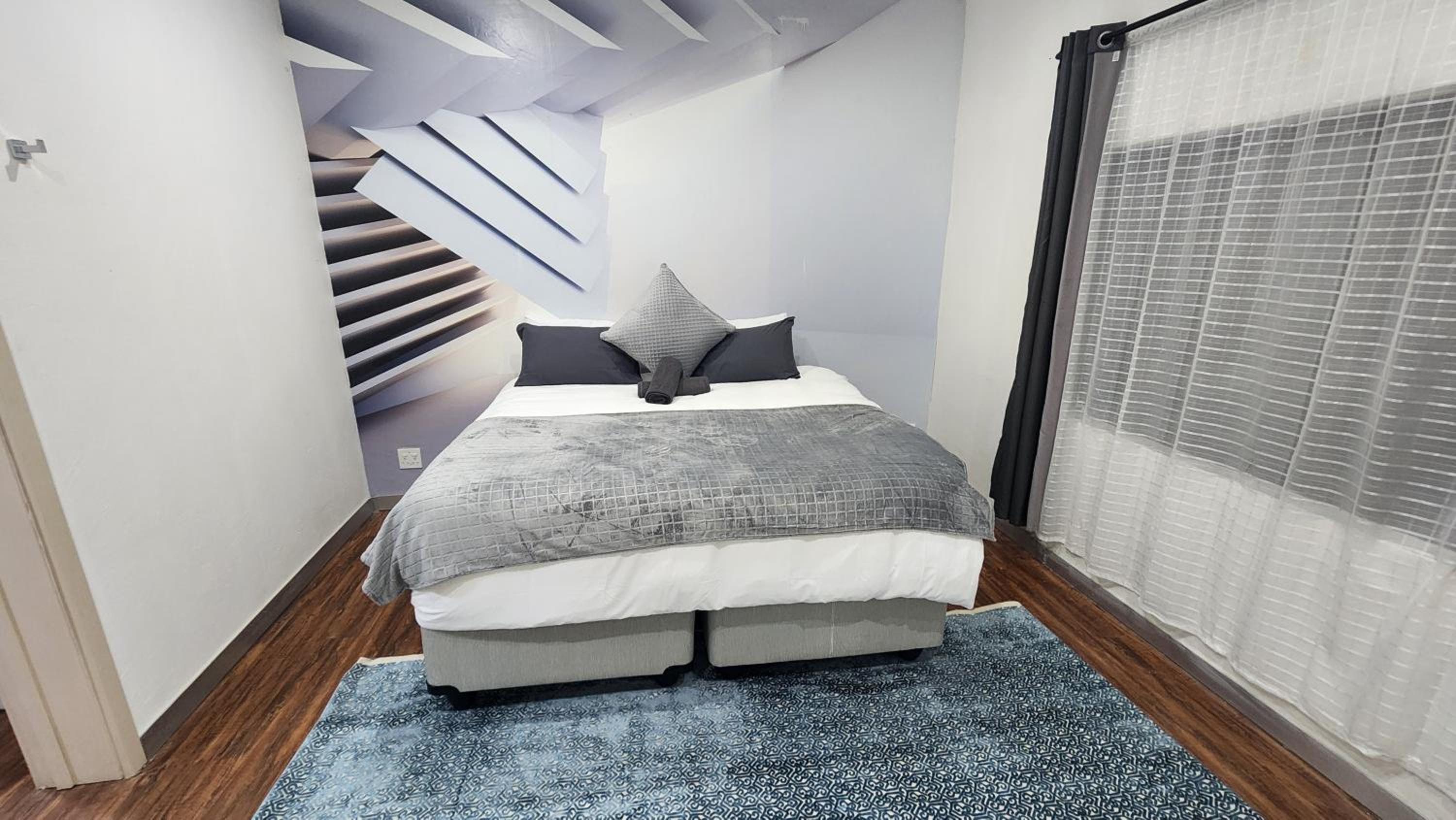 King Room with Mountain View photo 2