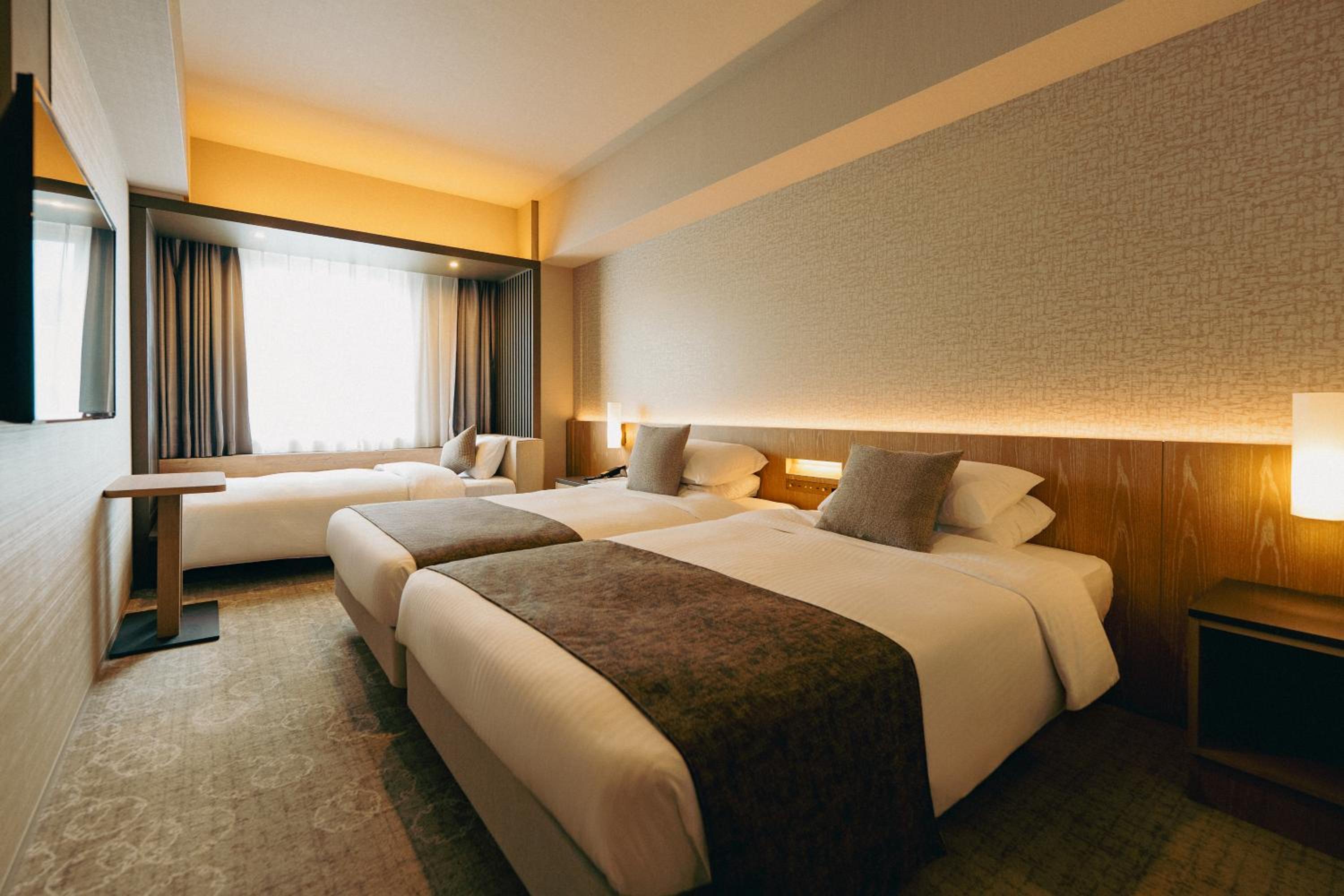 Superior Twin Room (3 Adults) - Non-Smoking - Photo 2