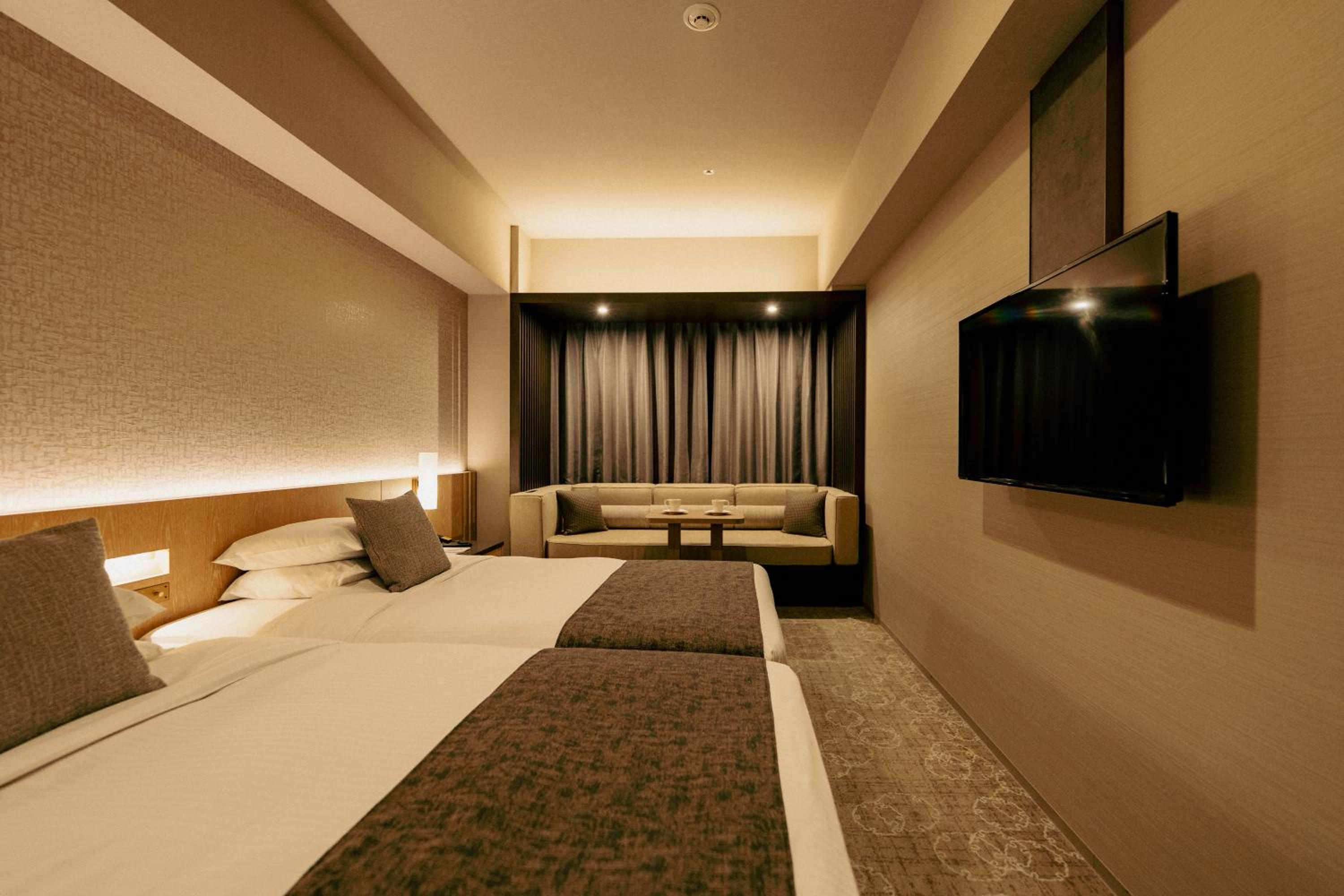 Superior Twin Room (3 Adults) - Non-Smoking - Photo 6