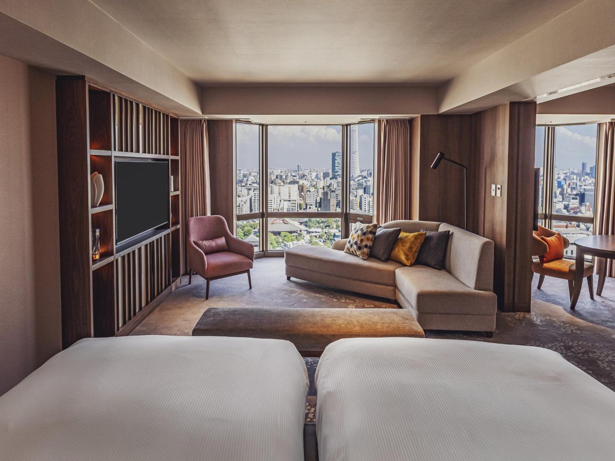 Executive ASAKUSA Suite with Skytree Side (with Lounge Access)