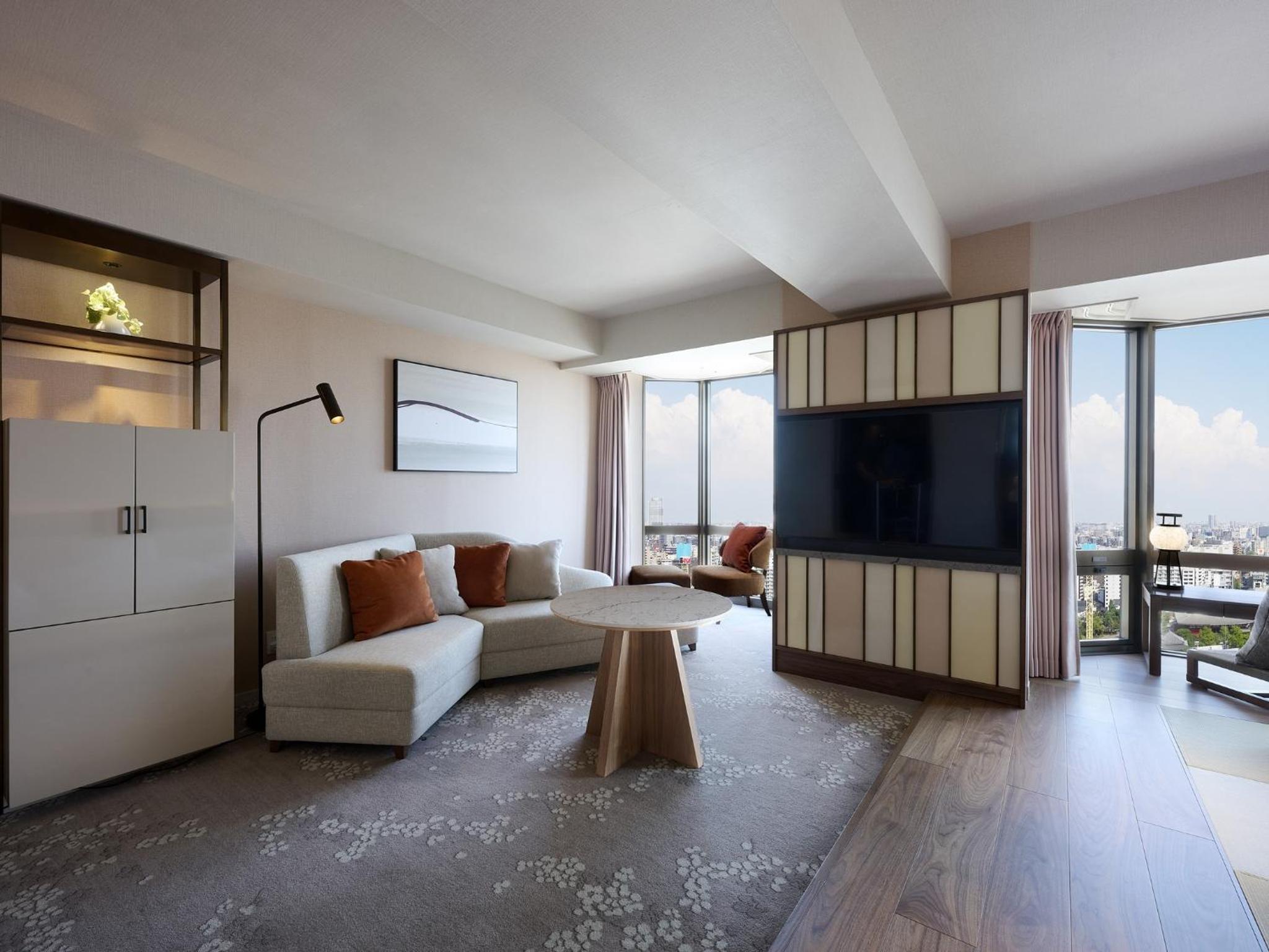 Executive Junior Suite with Skytree Side  (3 adults/with Lounge Access)