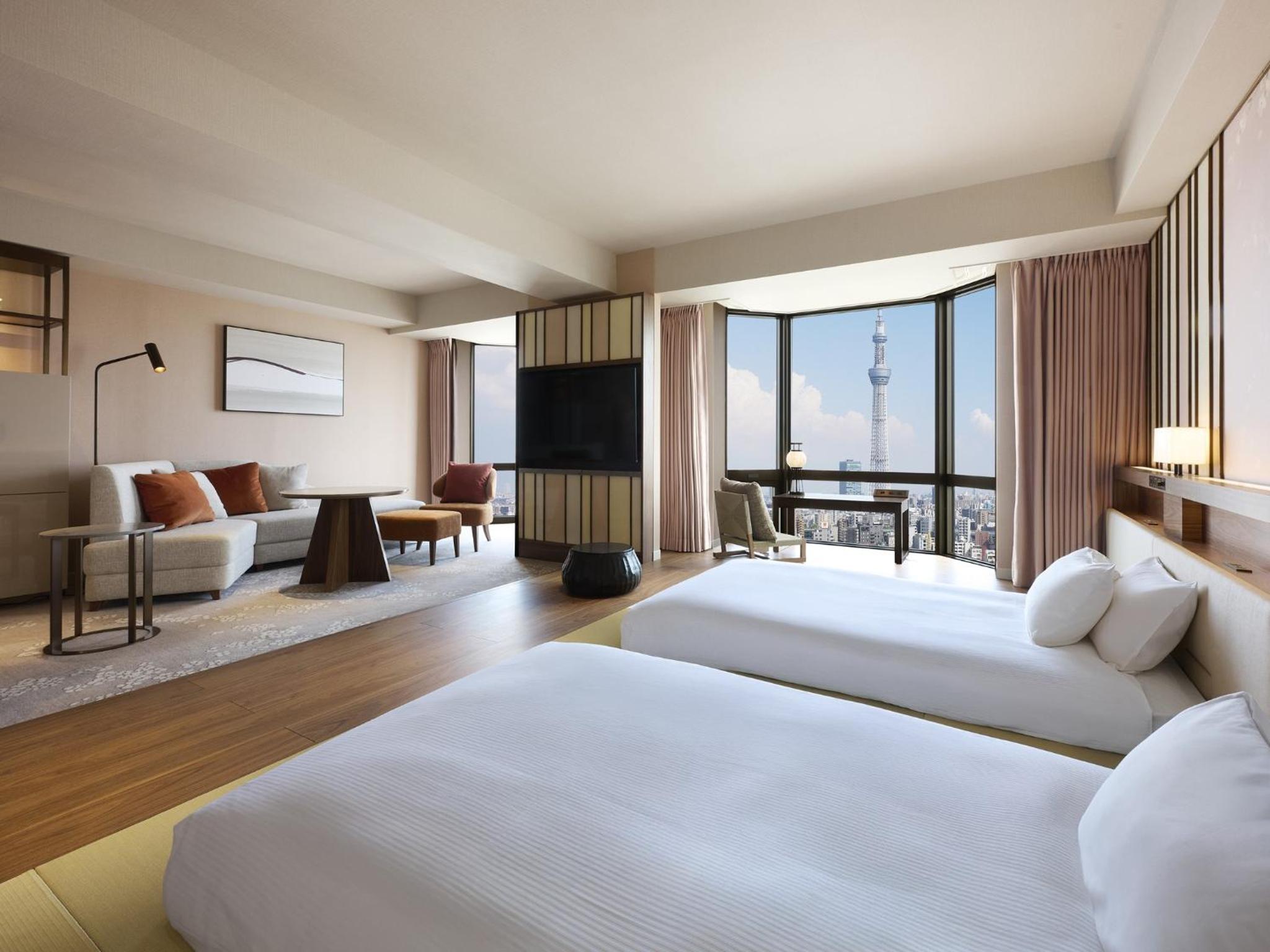 Executive Junior Suite with Skytree Side
