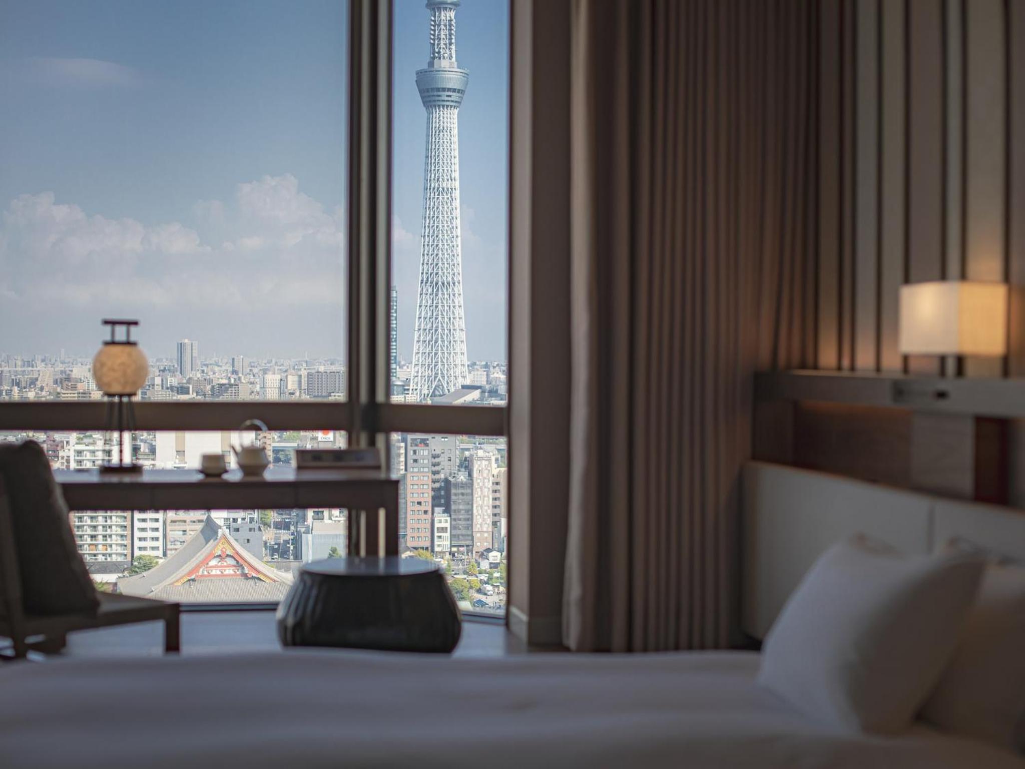 Executive Junior Suite with Skytree Side