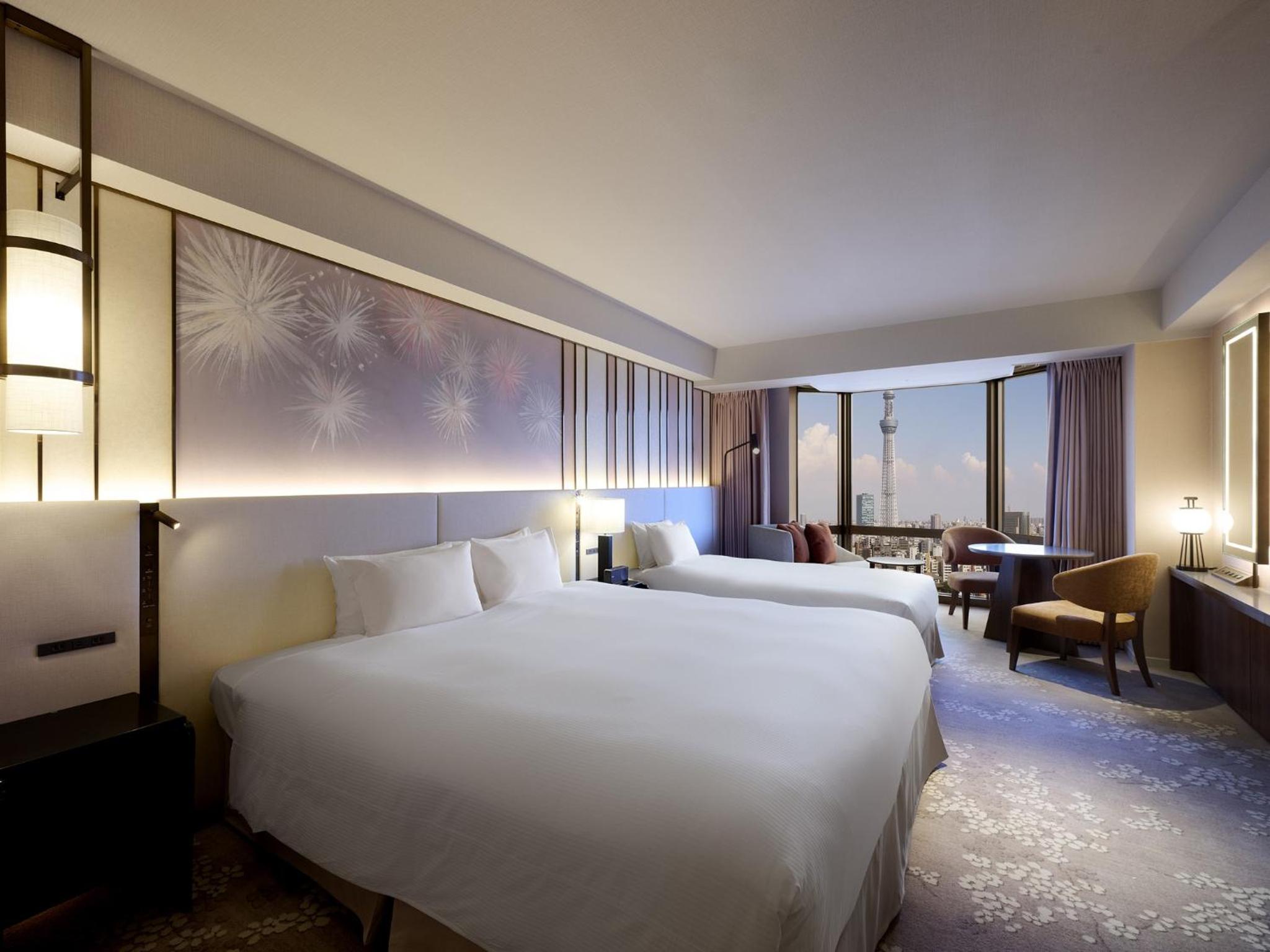 Executive Deluxe King with View Bath and Skytree Side  (3 adults/with Lounge Access) thumbnail 6